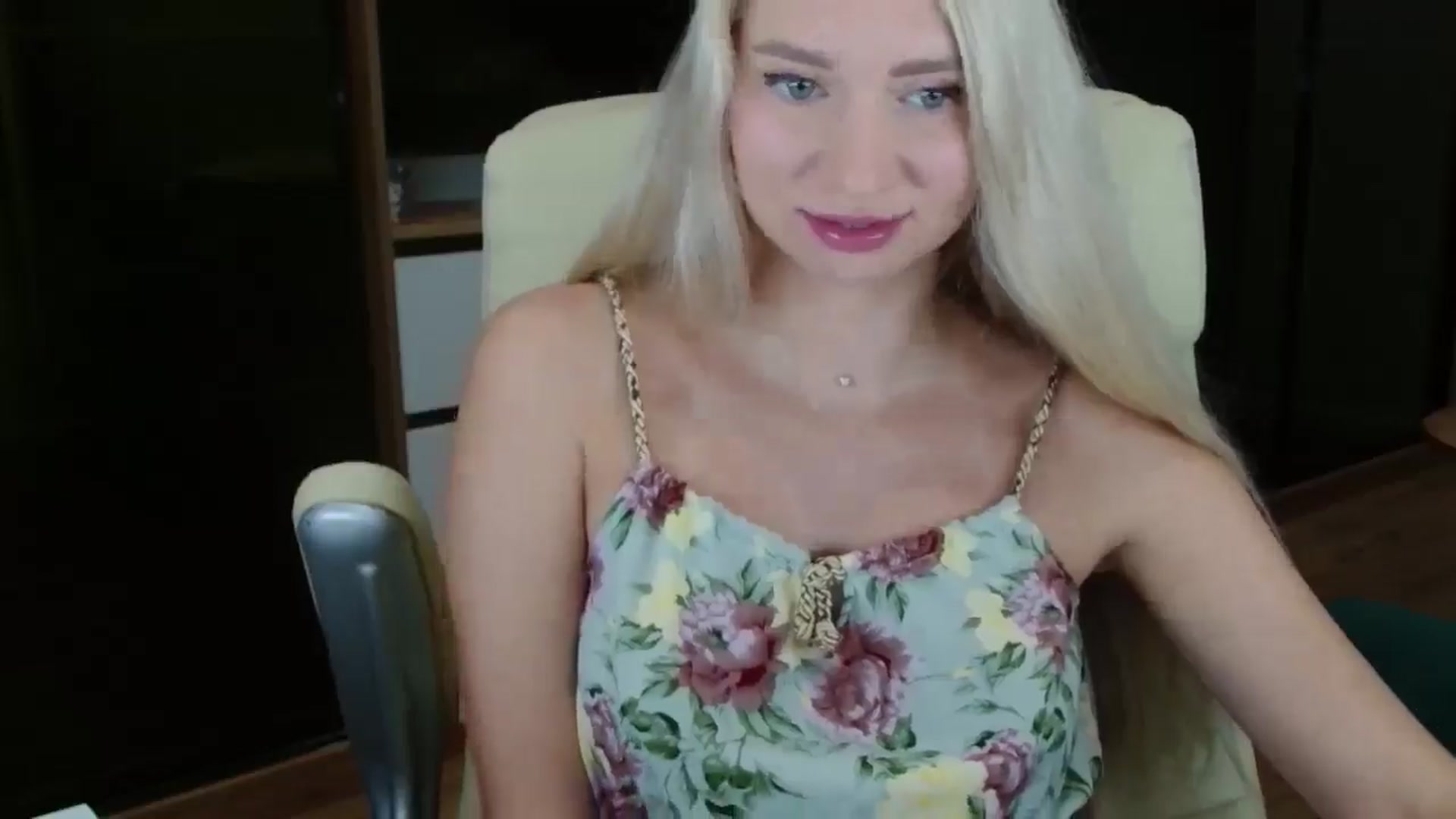 Gallery image thumbnail from Miss_Sylvia's myfreecams stream on, 10/16/2025, 18:36 image 3 of 20