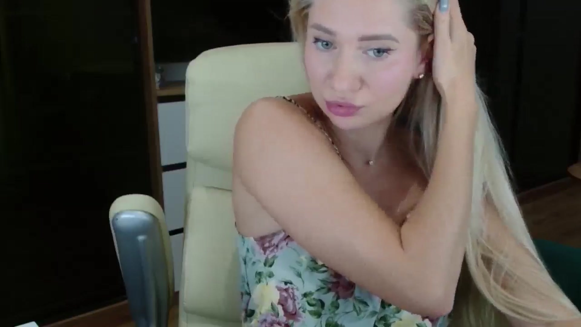 Gallery image thumbnail from Miss_Sylvia's myfreecams stream on, 10/16/2025, 18:36 image 17 of 20