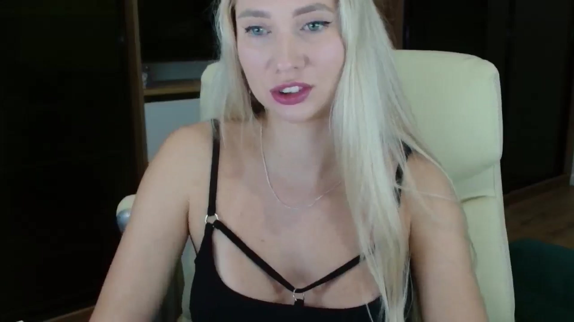 Gallery image thumbnail from Miss_Sylvia's myfreecams stream on, 10/17/2025, 18:41 image 5 of 20