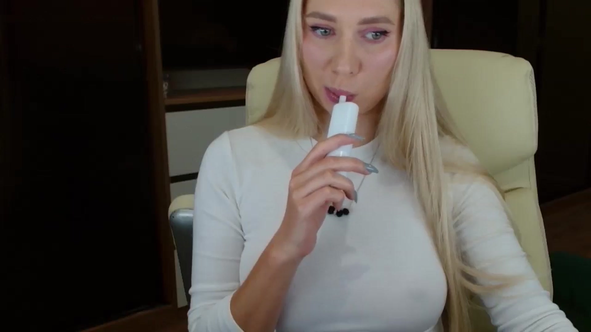 Gallery image thumbnail from Miss_Sylvia's myfreecams stream on, 10/18/2025, 18:22 image 11 of 20