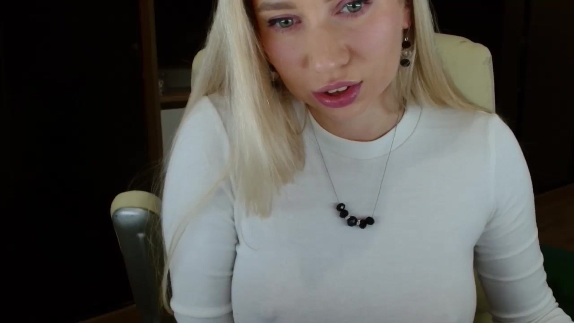 Gallery image thumbnail from Miss_Sylvia's myfreecams stream on, 10/18/2025, 18:22 image 16 of 20