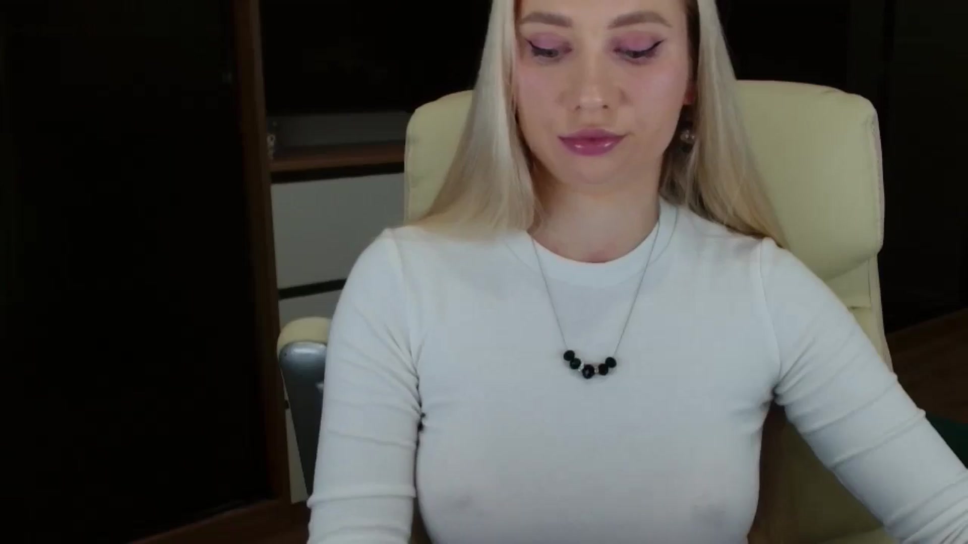 Gallery image thumbnail from Miss_Sylvia's myfreecams stream on, 10/18/2025, 18:22 image 7 of 20