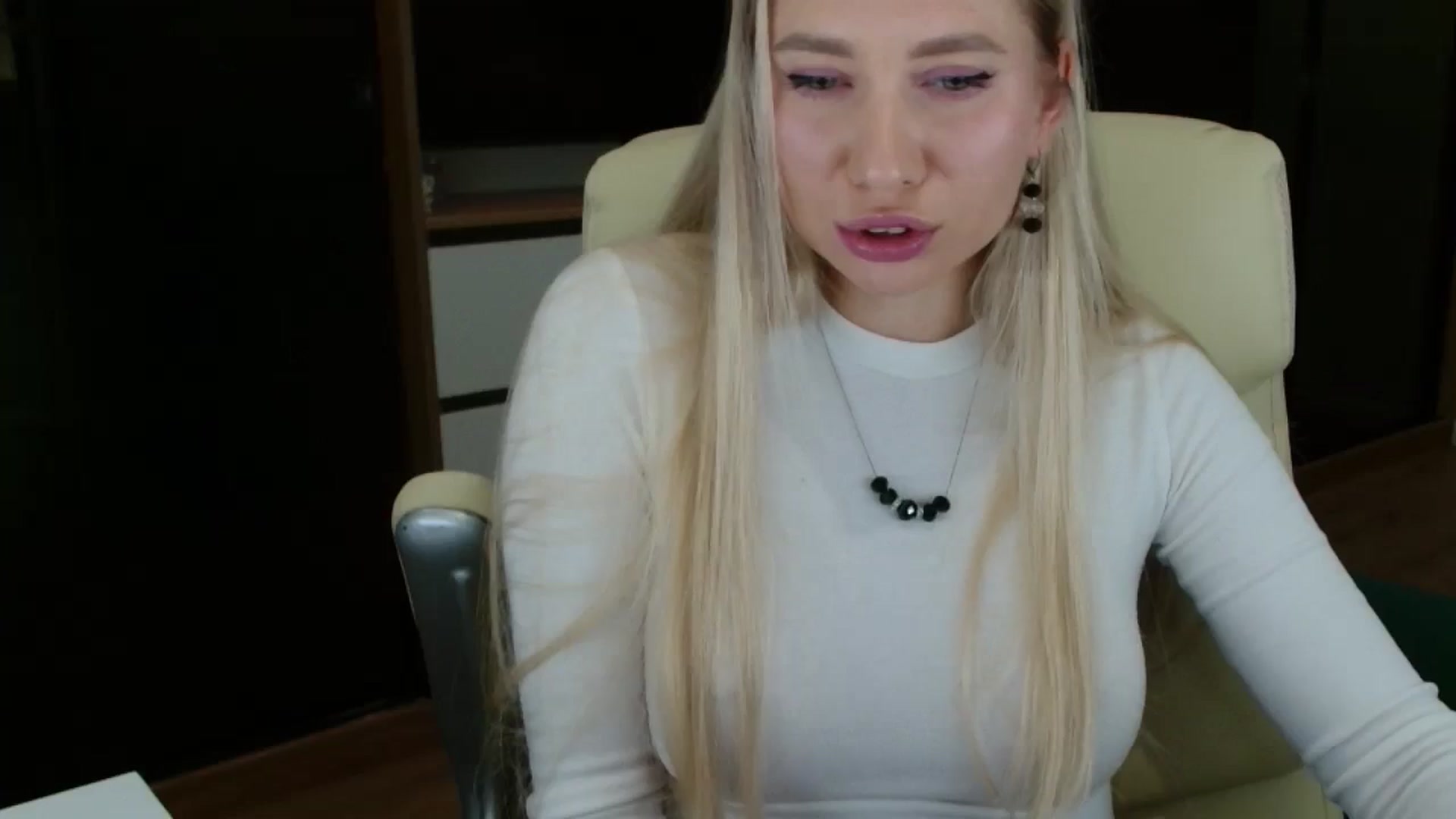Gallery image thumbnail from Miss_Sylvia's myfreecams stream on, 10/18/2025, 20:30 image 8 of 20