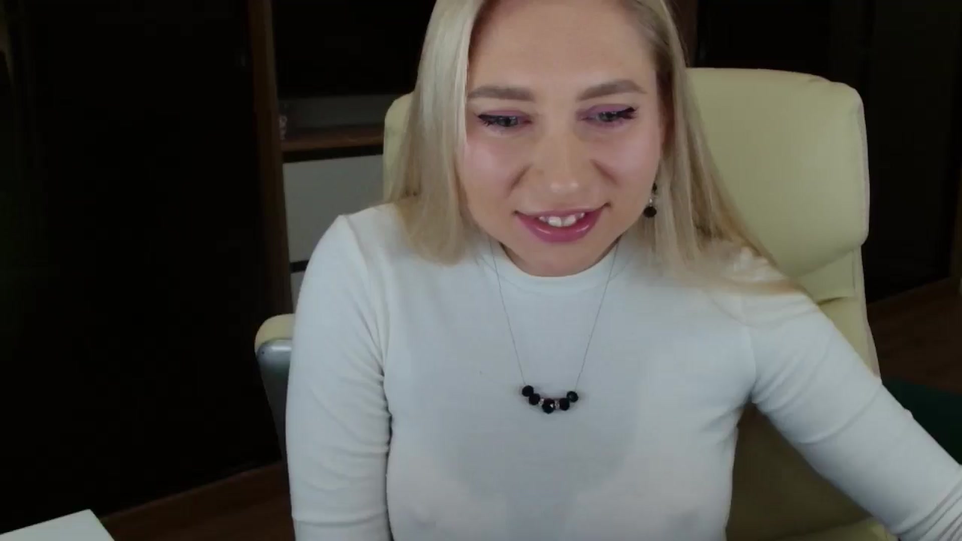 Gallery image thumbnail from Miss_Sylvia's myfreecams stream on, 10/18/2025, 20:30 image 7 of 20