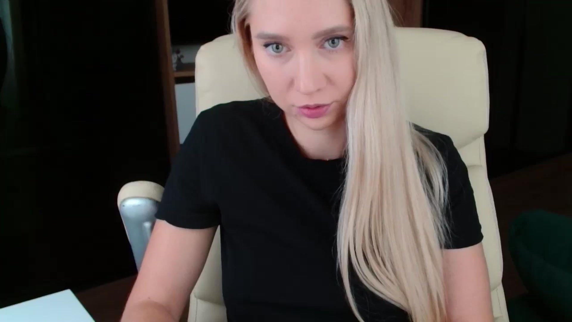 Gallery image thumbnail from Miss_Sylvia's myfreecams stream on, 10/23/2025, 12:21 image 15 of 20