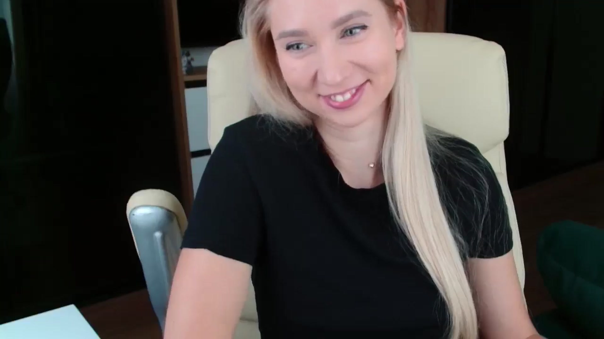 Gallery image thumbnail from Miss_Sylvia's myfreecams stream on, 10/23/2025, 12:21 image 5 of 20