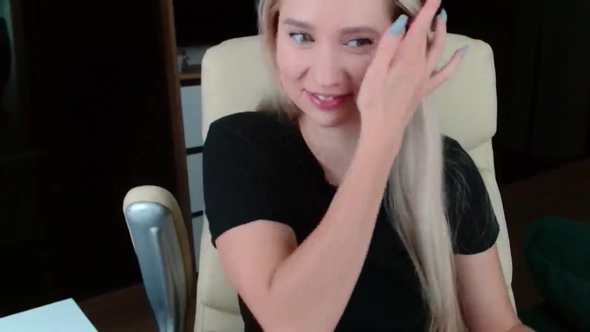 Gallery image thumbnail from Miss_Sylvia's myfreecams stream on, 10/23/2025, 12:21 image 4 of 20