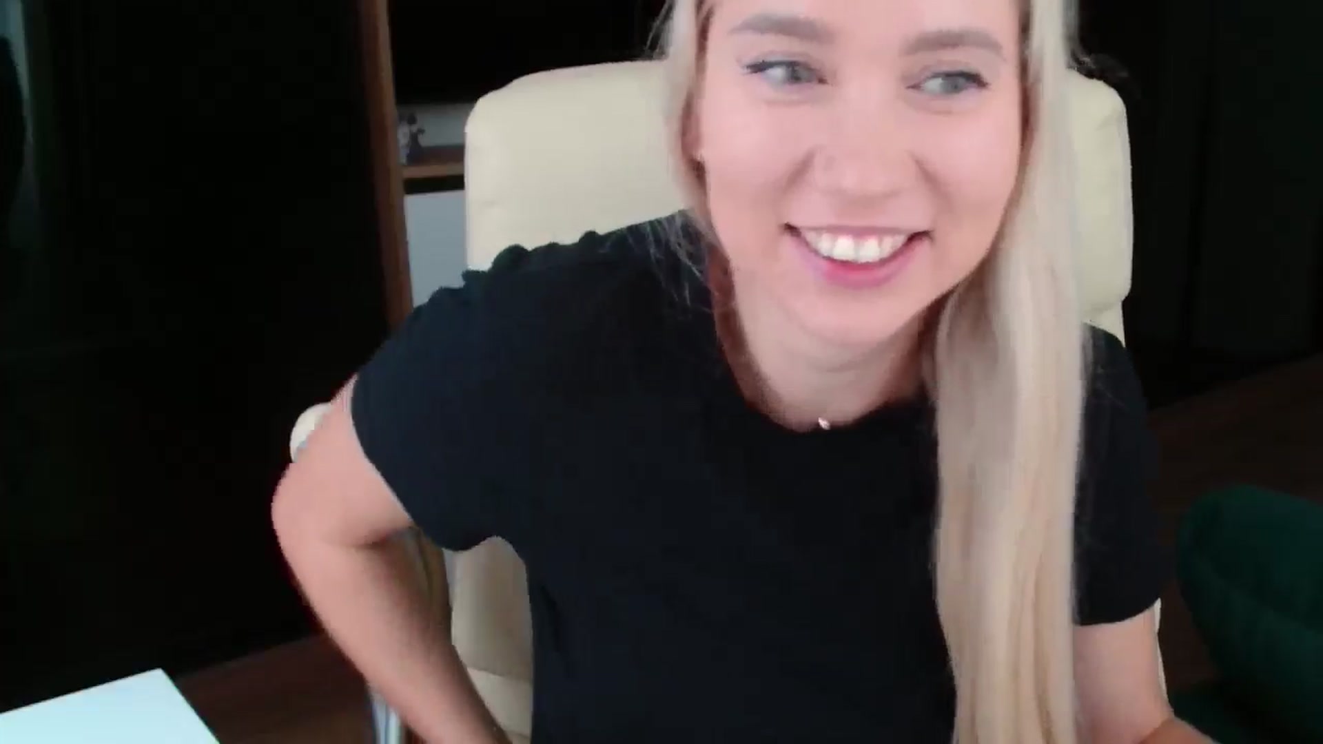 Gallery image thumbnail from Miss_Sylvia's myfreecams stream on, 10/23/2025, 13:33 image 13 of 20
