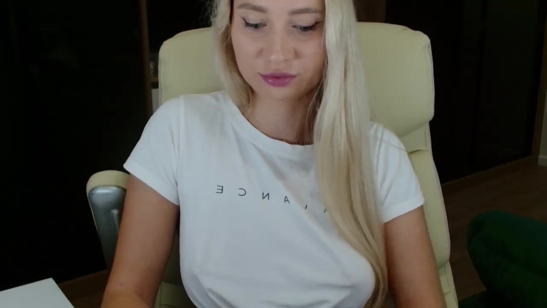 Gallery image thumbnail from Miss_Sylvia's myfreecams stream on, 10/24/2025, 14:27 image 9 of 20