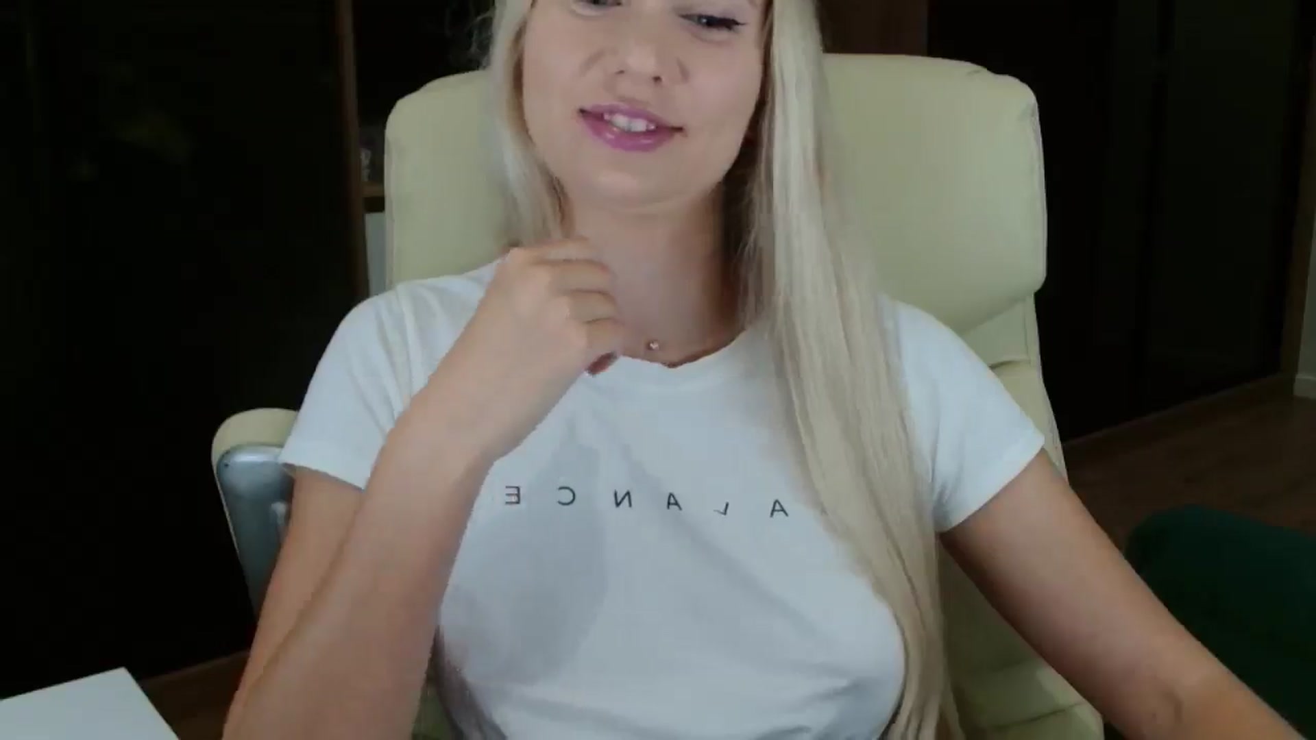 Gallery image thumbnail from Miss_Sylvia's myfreecams stream on, 10/24/2025, 14:27 image 13 of 20