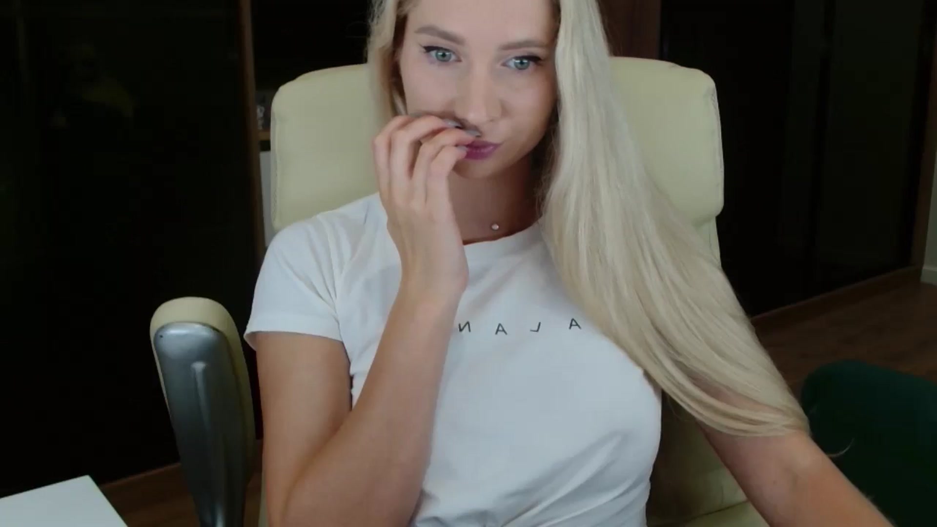 Gallery image thumbnail from Miss_Sylvia's myfreecams stream on, 10/24/2025, 14:27 image 20 of 20