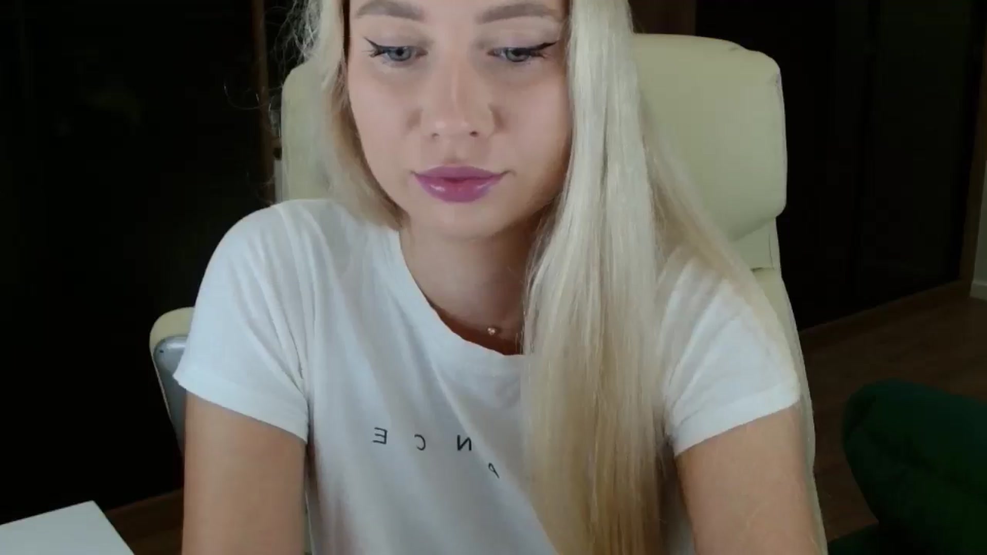 Gallery image thumbnail from Miss_Sylvia's myfreecams stream on, 10/24/2025, 14:27 image 5 of 20