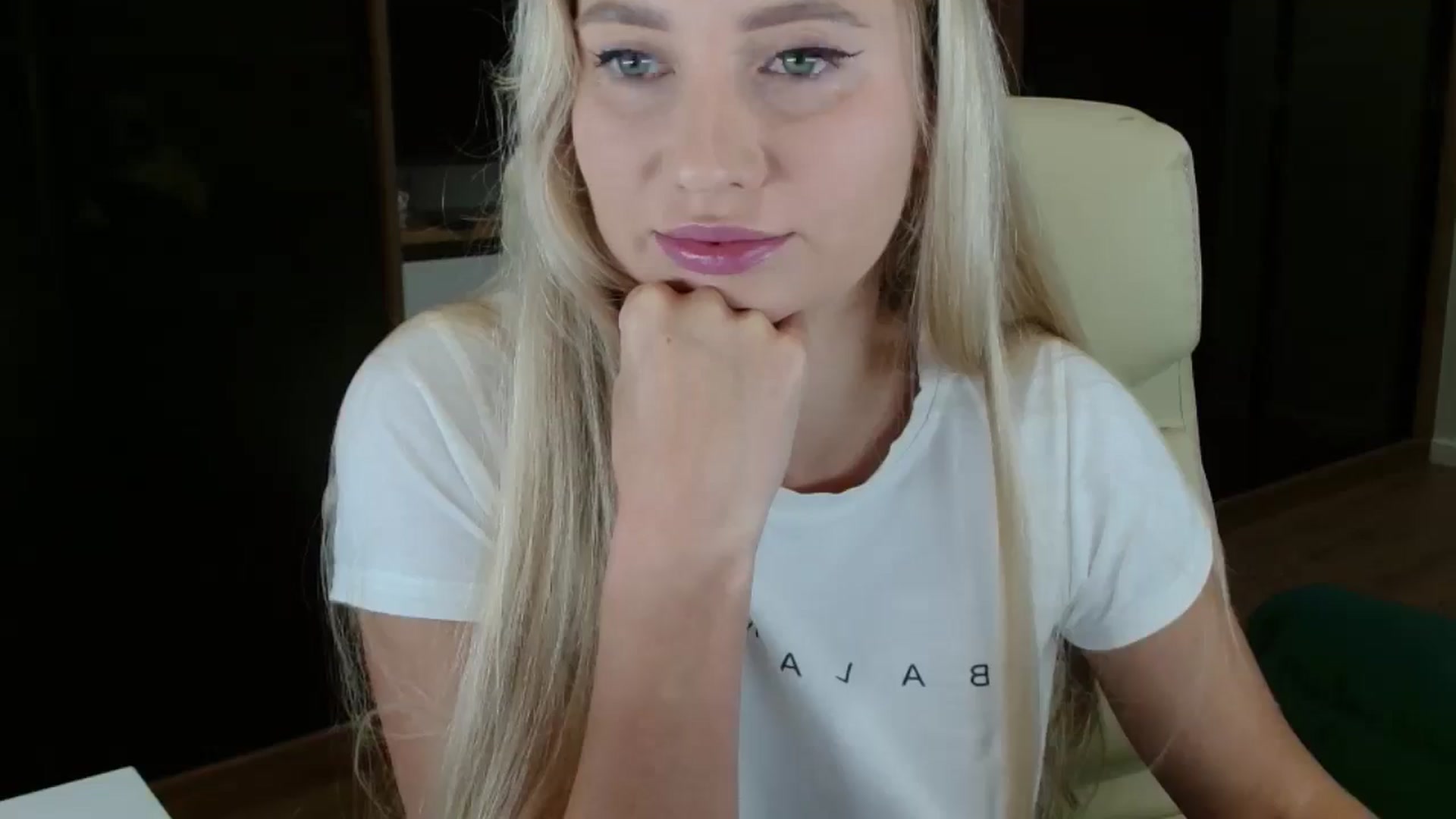 Gallery image thumbnail from Miss_Sylvia's myfreecams stream on, 10/24/2025, 15:16 image 12 of 20