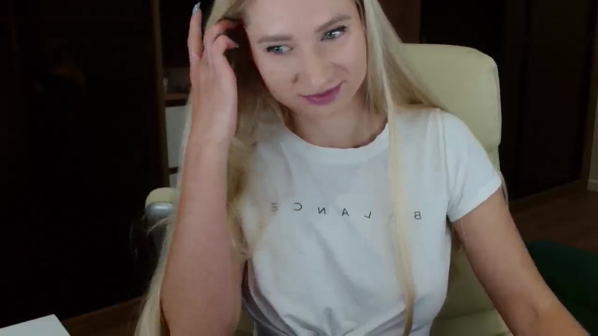 Gallery image thumbnail from Miss_Sylvia's myfreecams stream on, 10/24/2025, 15:16 image 14 of 20