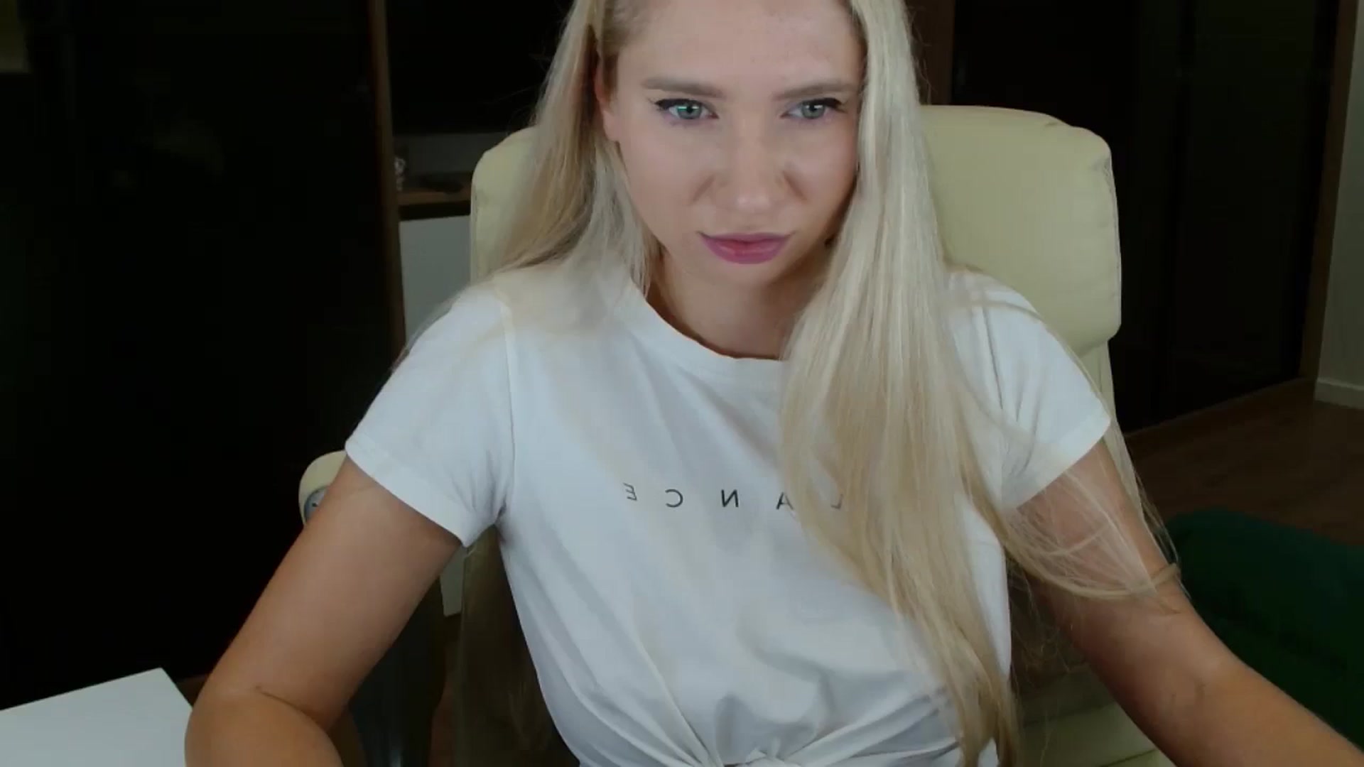 Gallery image thumbnail from Miss_Sylvia's myfreecams stream on, 10/24/2025, 16:40 image 8 of 20