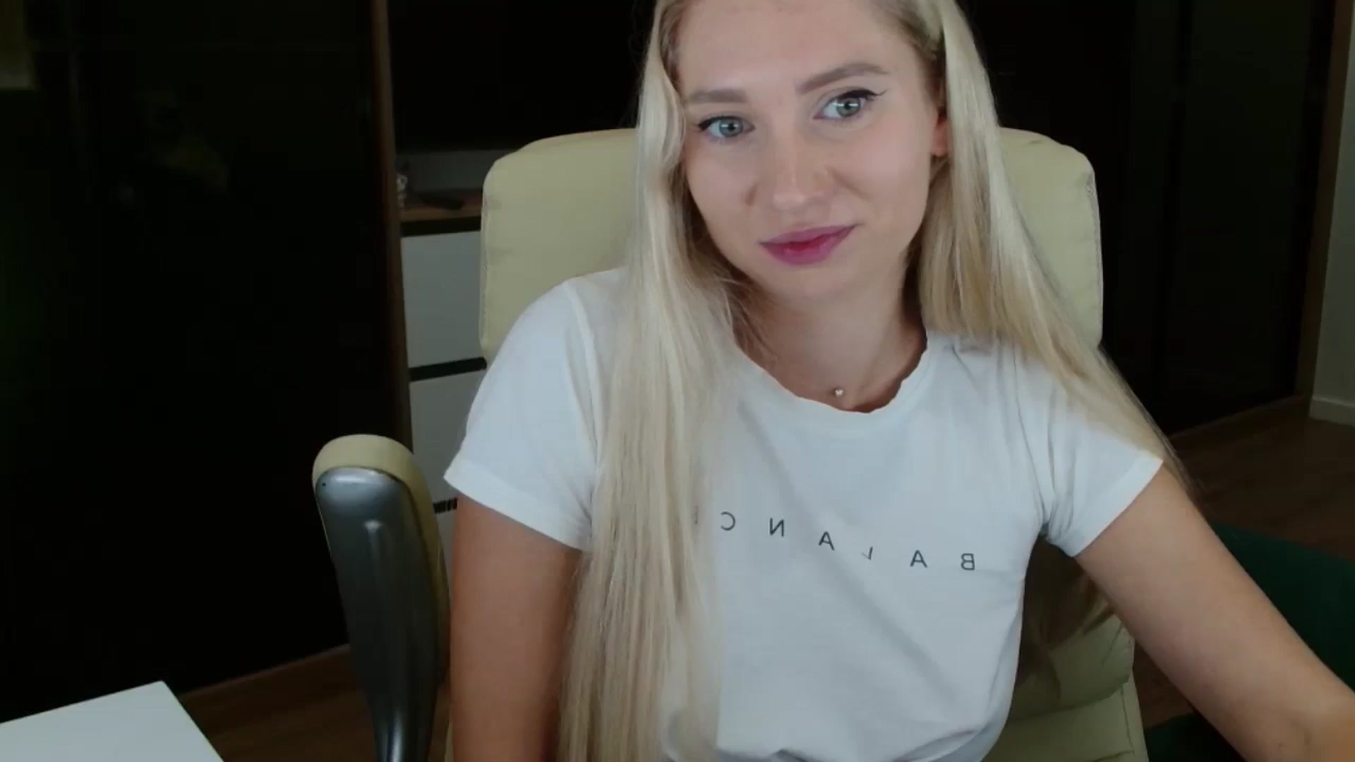 Gallery image thumbnail from Miss_Sylvia's myfreecams stream on, 10/24/2025, 17:43 image 7 of 20