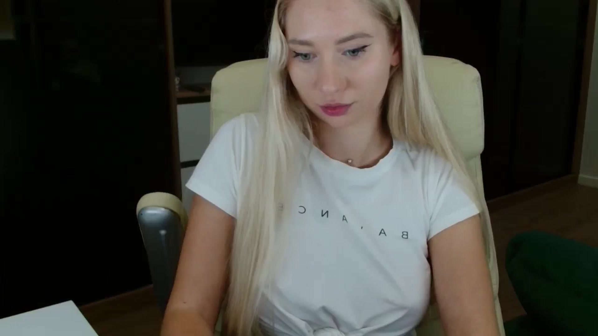 Gallery image thumbnail from Miss_Sylvia's myfreecams stream on, 10/24/2025, 17:43 image 3 of 20