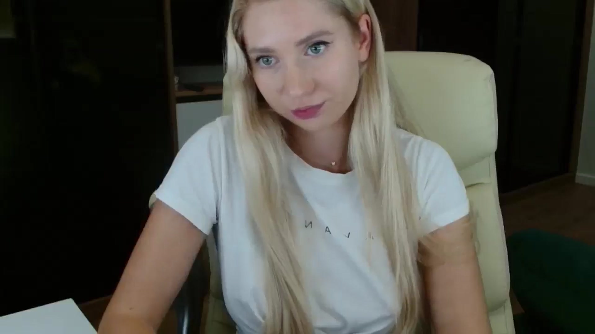Gallery image thumbnail from Miss_Sylvia's myfreecams stream on, 10/24/2025, 17:43 image 20 of 20