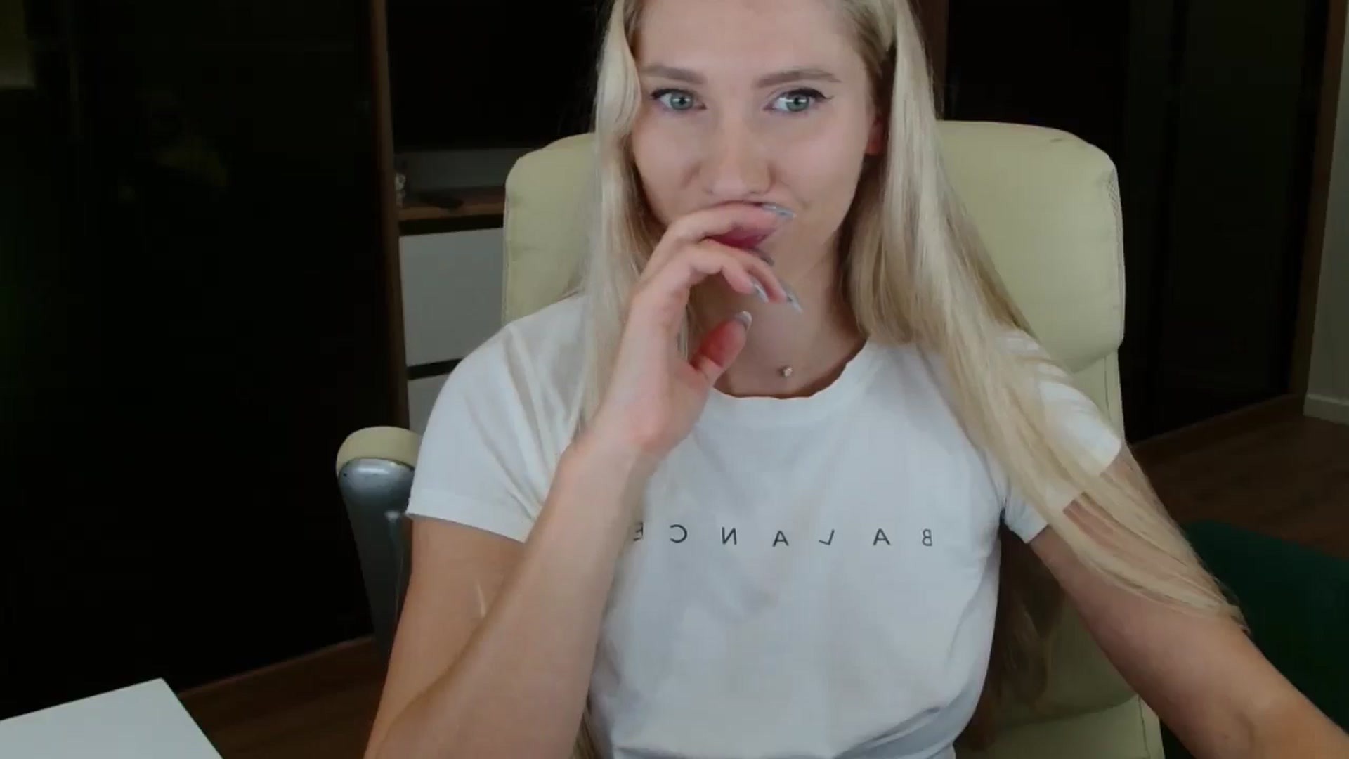 Gallery image thumbnail from Miss_Sylvia's myfreecams stream on, 10/24/2025, 17:43 image 14 of 20