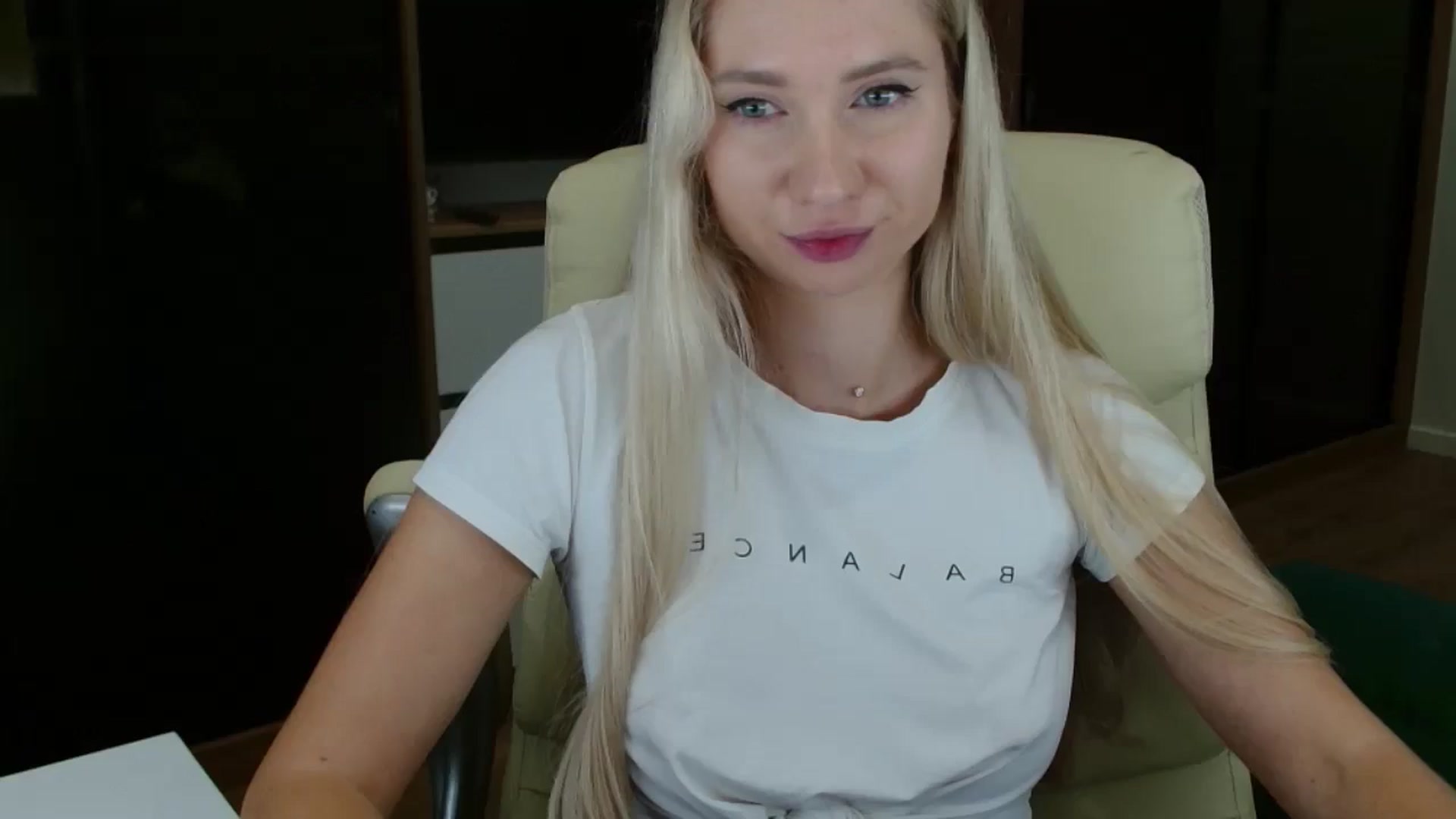 Gallery image thumbnail from Miss_Sylvia's myfreecams stream on, 10/24/2025, 17:43 image 15 of 20
