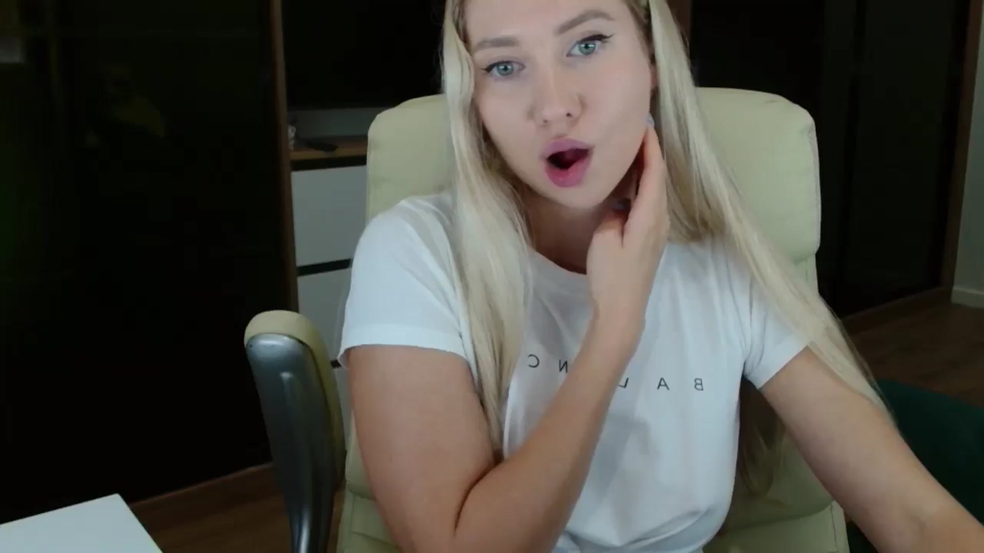 Gallery image thumbnail from Miss_Sylvia's myfreecams stream on, 10/24/2025, 17:43 image 12 of 20