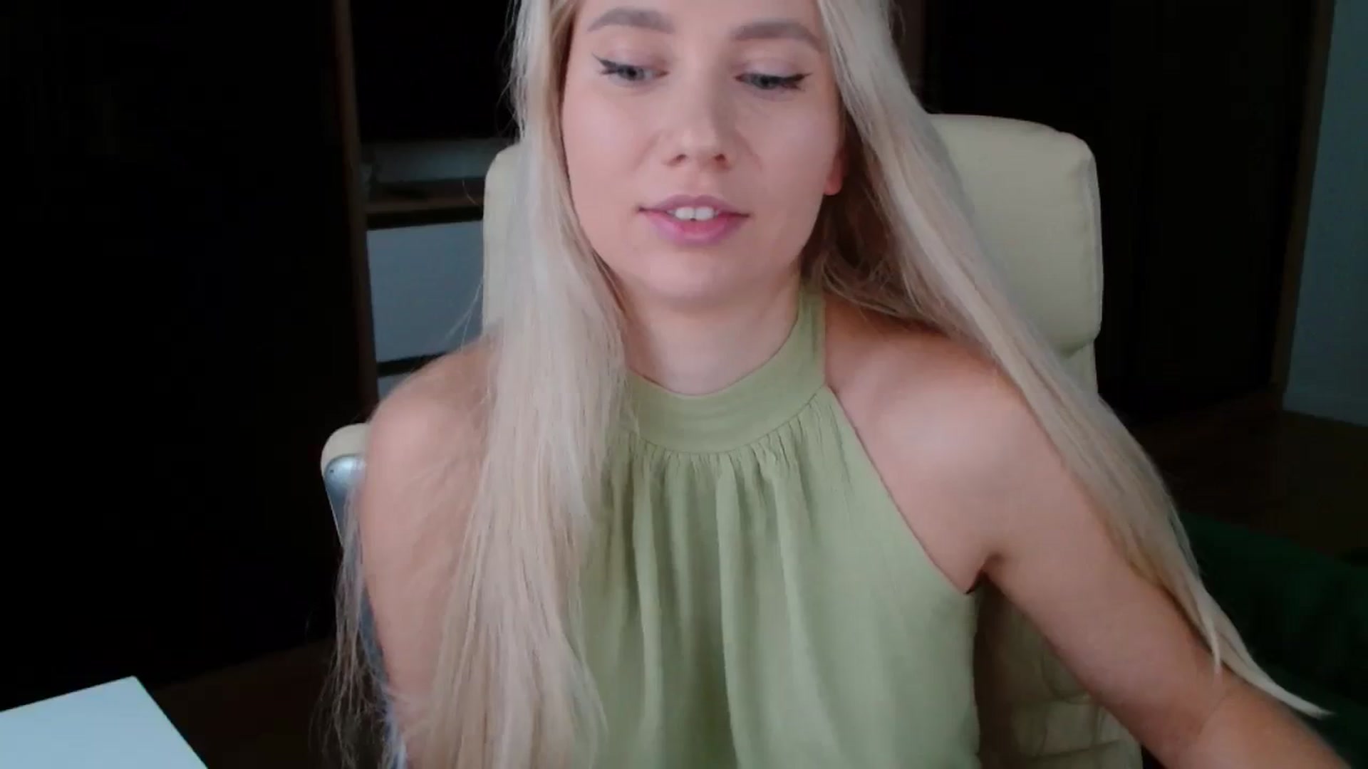 Gallery image thumbnail from Miss_Sylvia's myfreecams stream on, 10/25/2025, 12:40 image 19 of 20