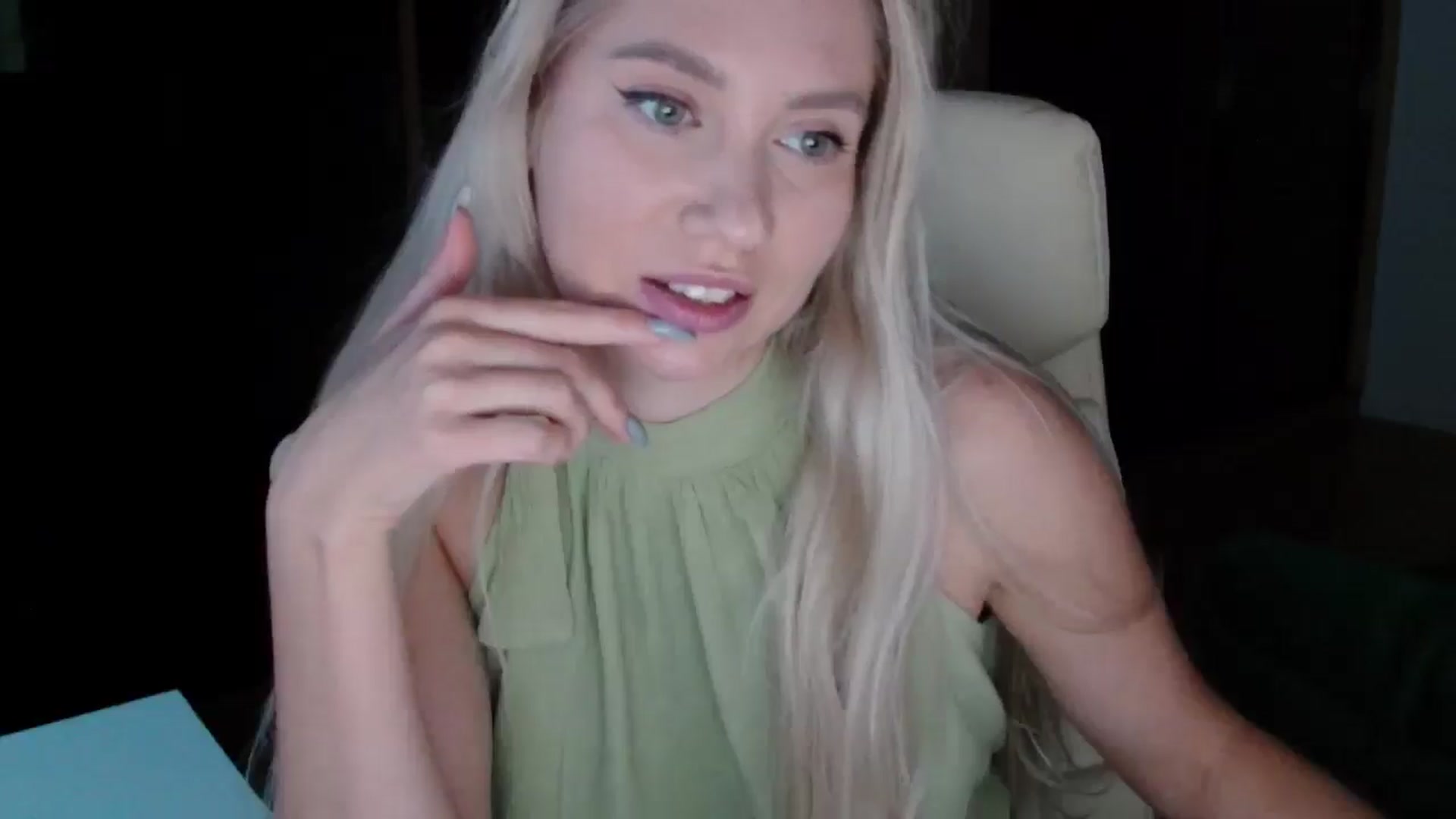 Gallery image thumbnail from Miss_Sylvia's myfreecams stream on, 10/25/2025, 15:05 image 4 of 20