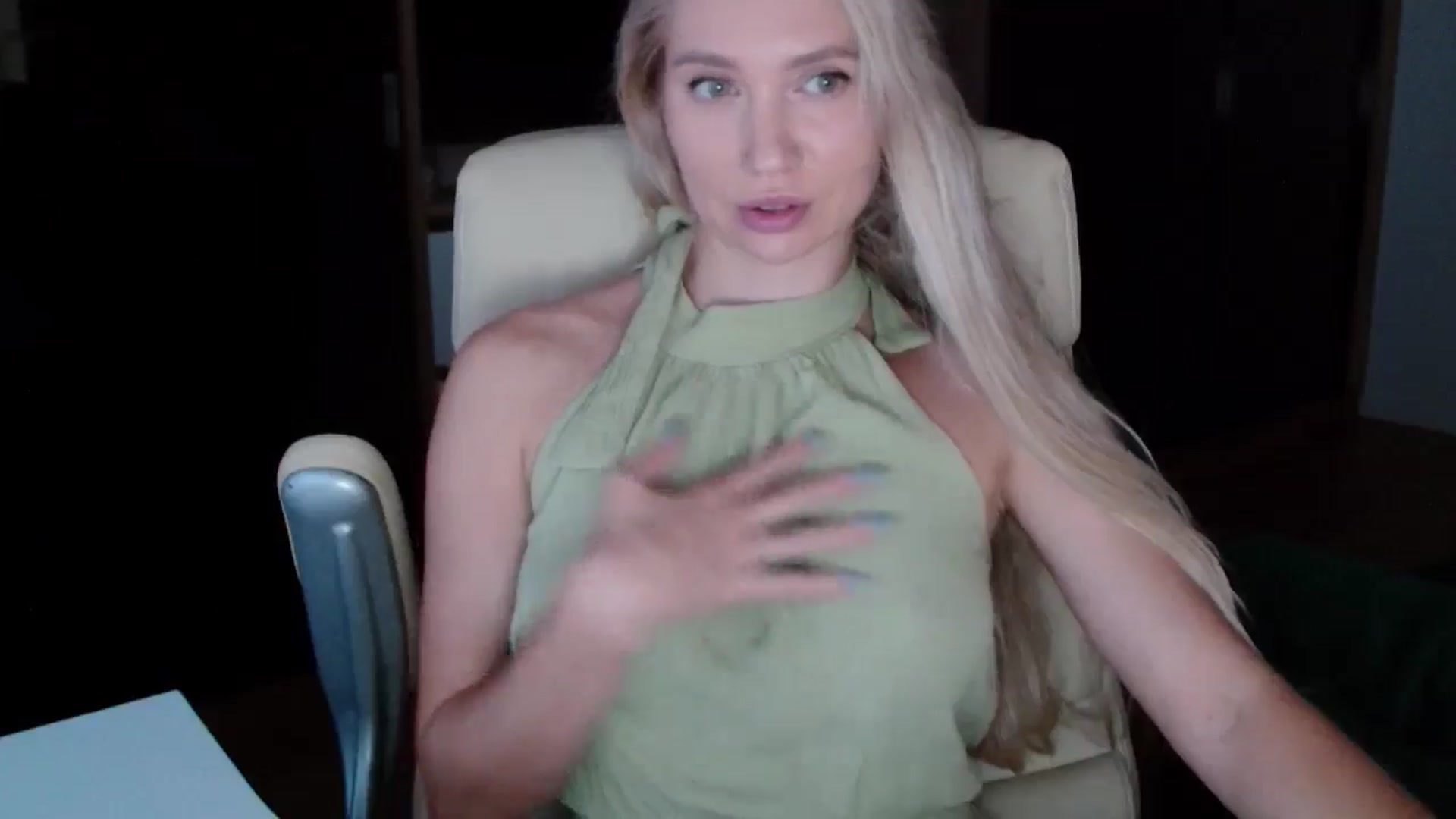 Gallery image thumbnail from Miss_Sylvia's myfreecams stream on, 10/25/2025, 15:05 image 7 of 20