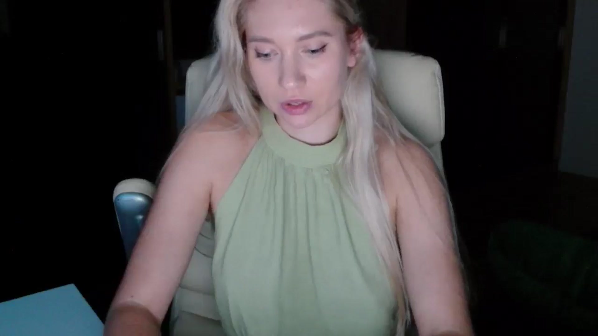 Gallery image thumbnail from Miss_Sylvia's myfreecams stream on, 10/25/2025, 15:05 image 13 of 20