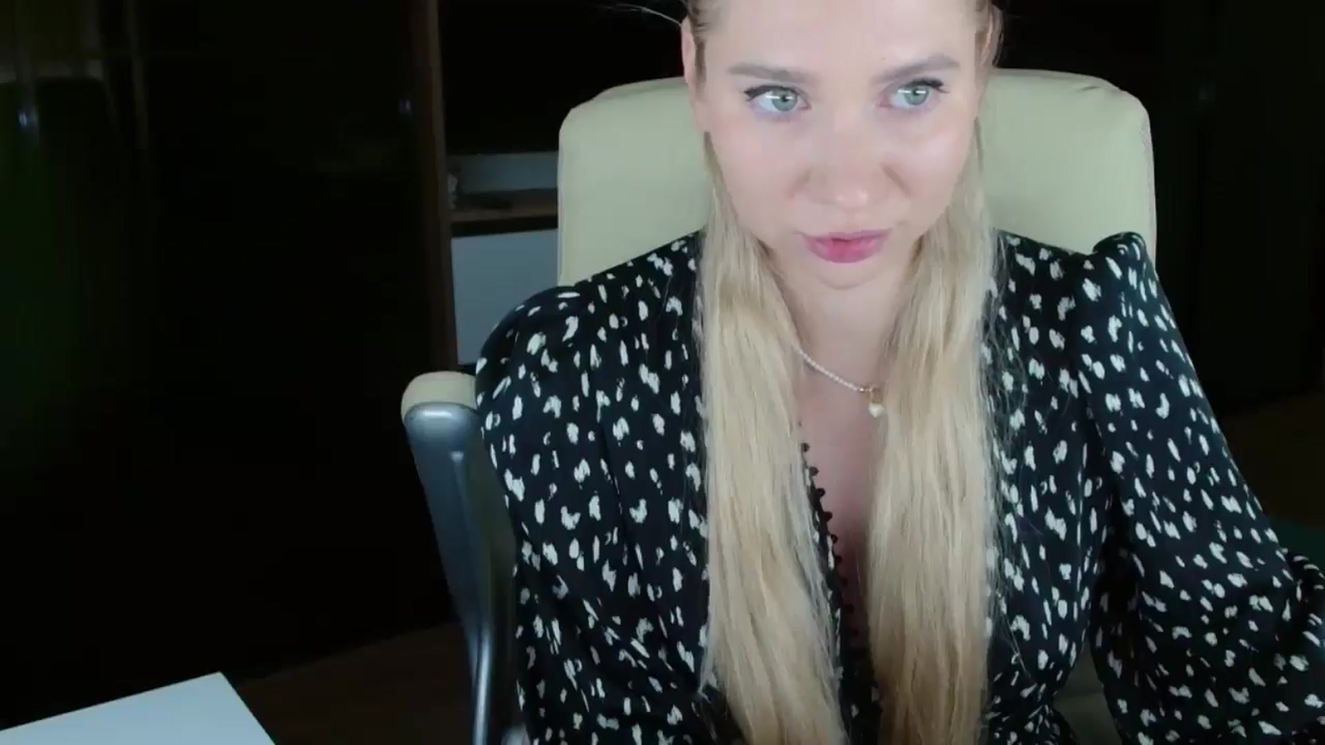 Gallery image thumbnail from Miss_Sylvia's myfreecams stream on, 10/26/2025, 15:45 image 13 of 20