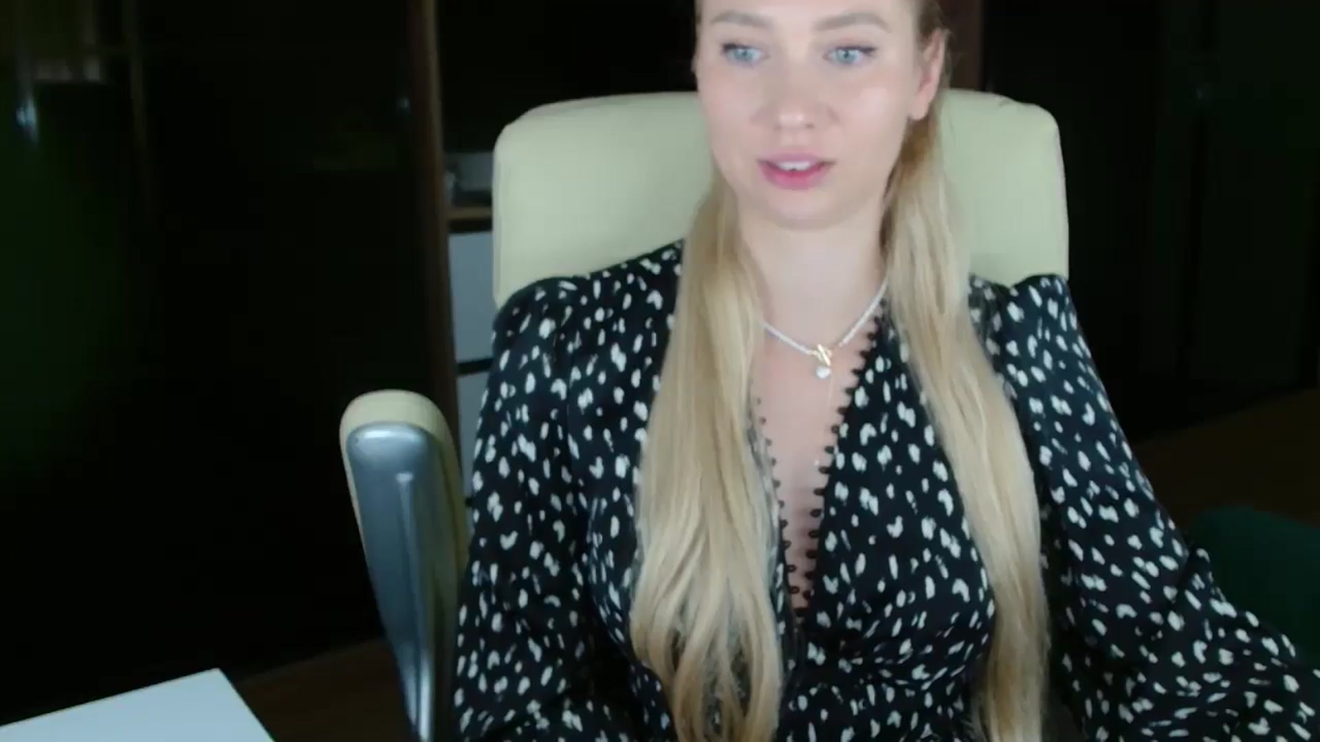 Gallery image thumbnail from Miss_Sylvia's myfreecams stream on, 10/26/2025, 15:45 image 18 of 20