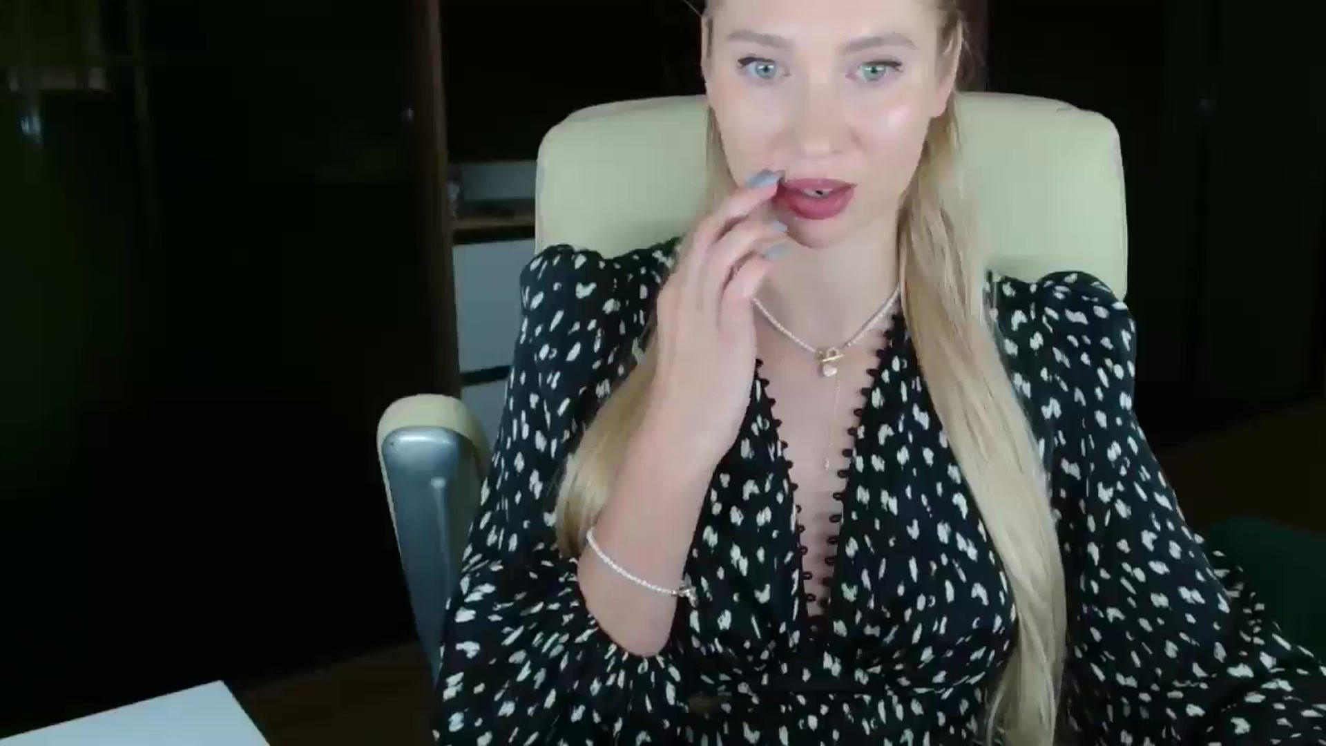 Gallery image thumbnail from Miss_Sylvia's myfreecams stream on, 10/26/2025, 16:43 image 5 of 20