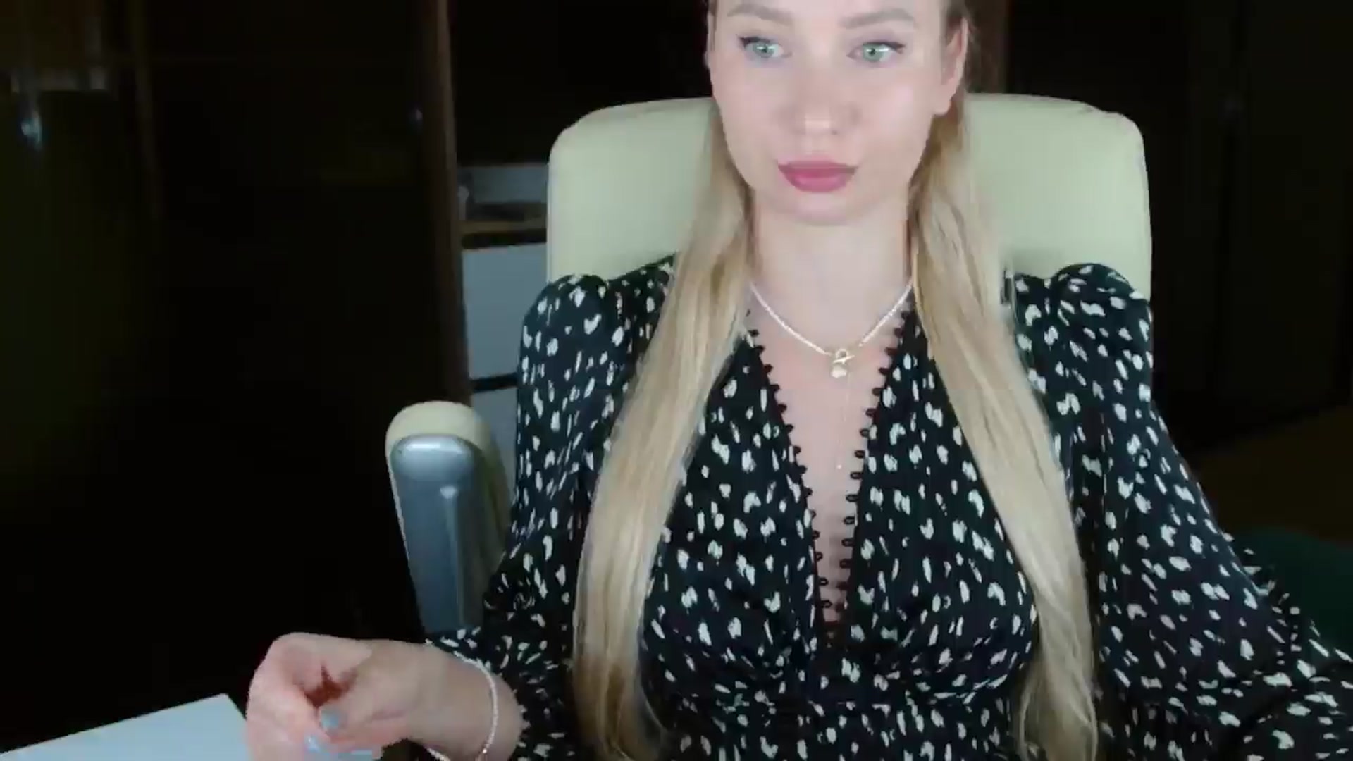 Gallery image thumbnail from Miss_Sylvia's myfreecams stream on, 10/26/2025, 16:43 image 4 of 20