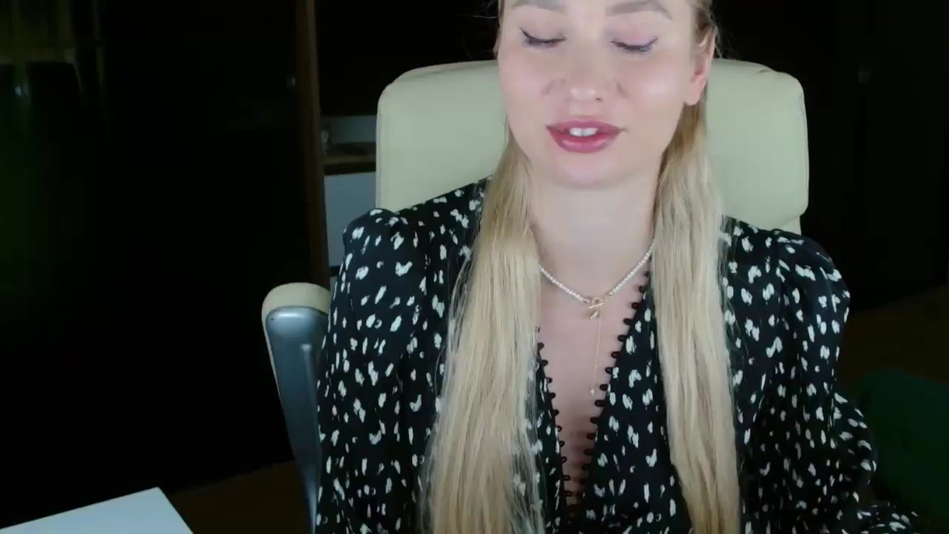 Gallery image thumbnail from Miss_Sylvia's myfreecams stream on, 10/26/2025, 16:43 image 13 of 20