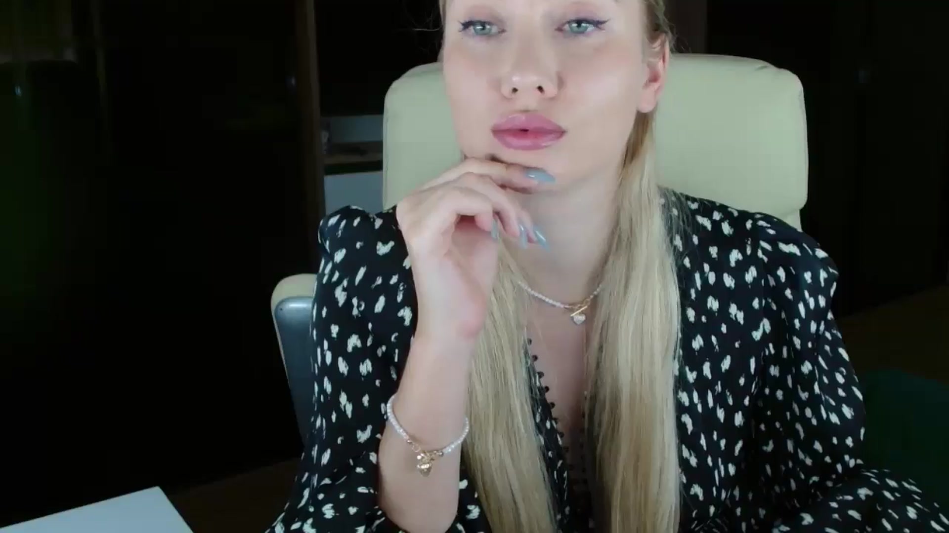 Gallery image thumbnail from Miss_Sylvia's myfreecams stream on, 10/26/2025, 16:43 image 19 of 20