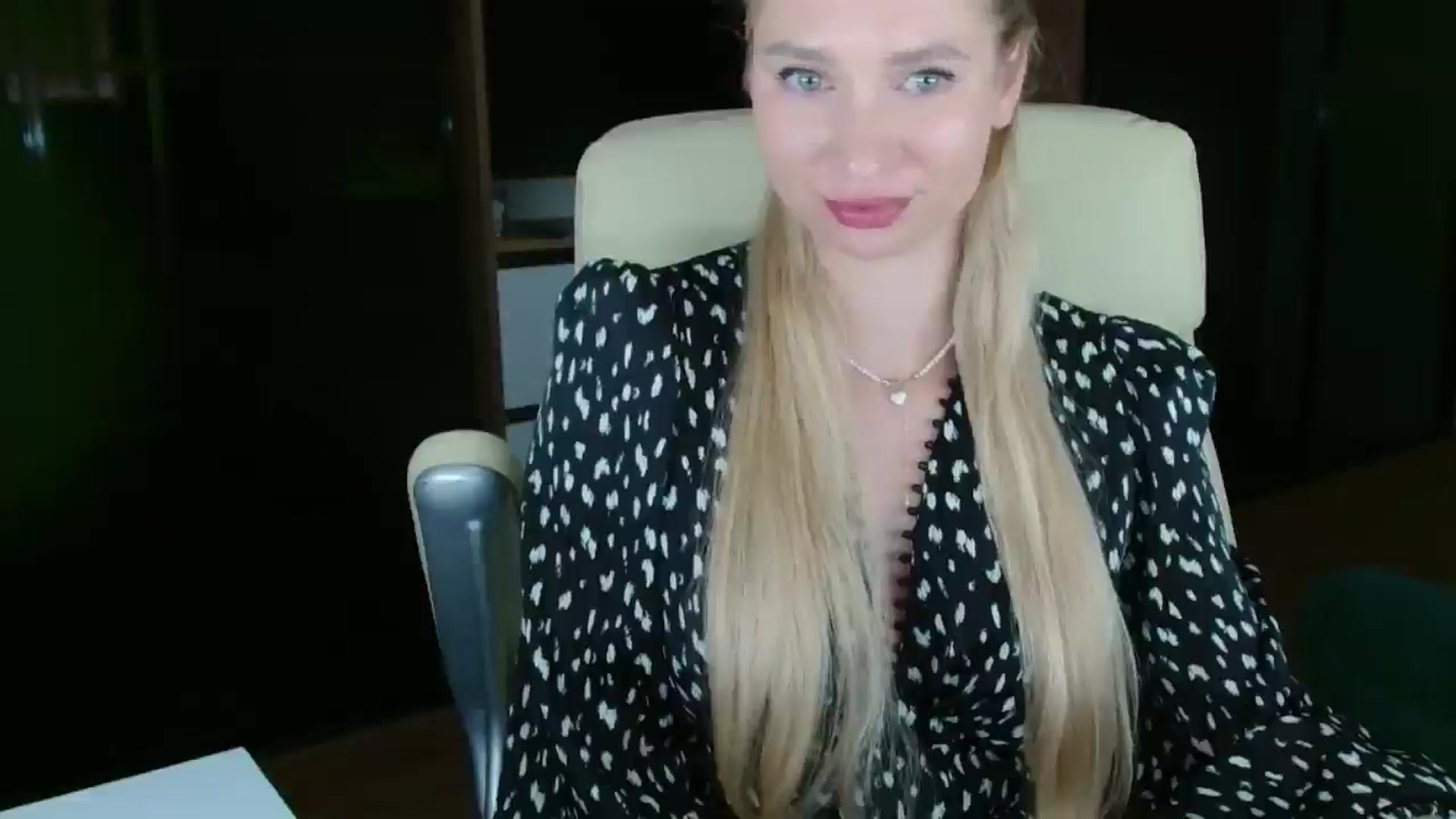 Gallery image thumbnail from Miss_Sylvia's myfreecams stream on, 10/26/2025, 17:38 image 8 of 20