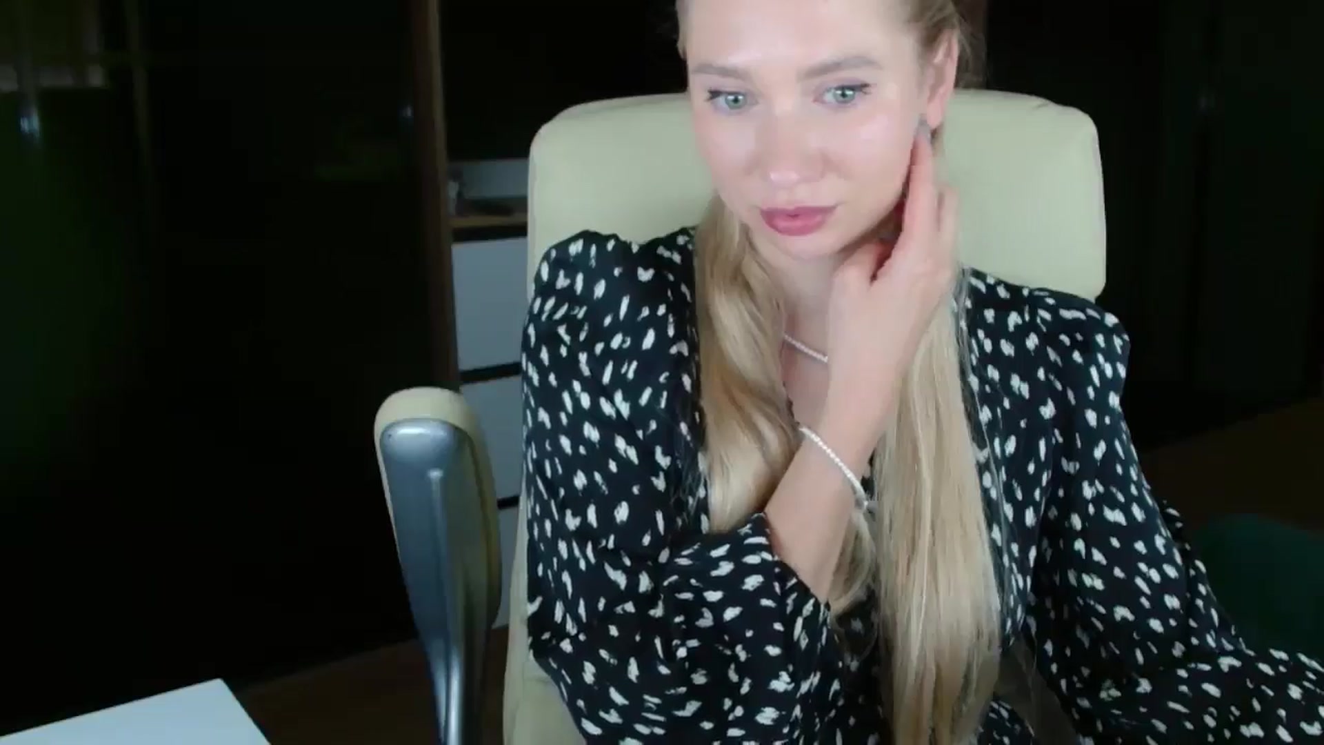 Gallery image thumbnail from Miss_Sylvia's myfreecams stream on, 10/26/2025, 17:38 image 2 of 20