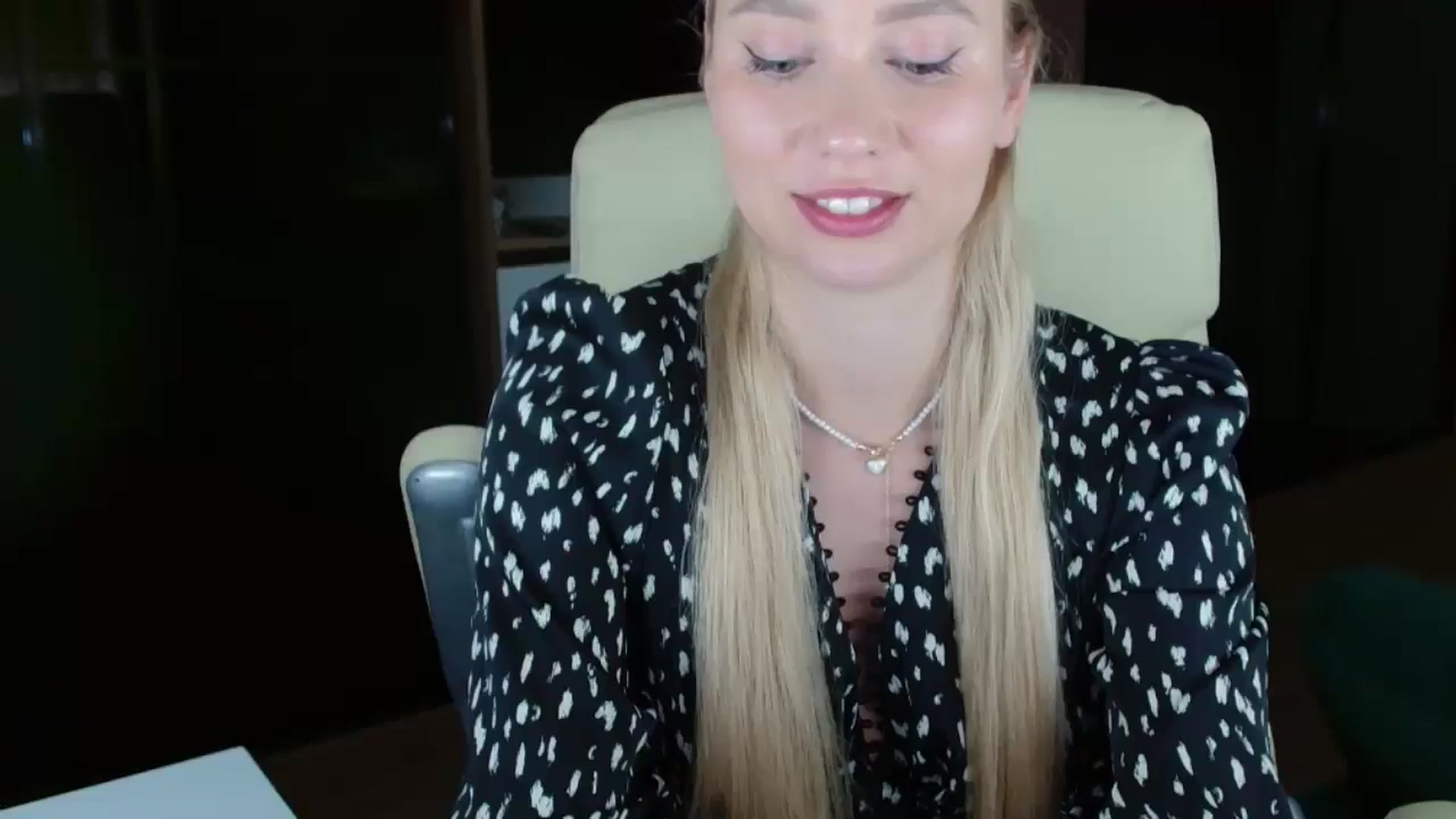 Gallery image thumbnail from Miss_Sylvia's myfreecams stream on, 10/26/2025, 17:38 image 4 of 20