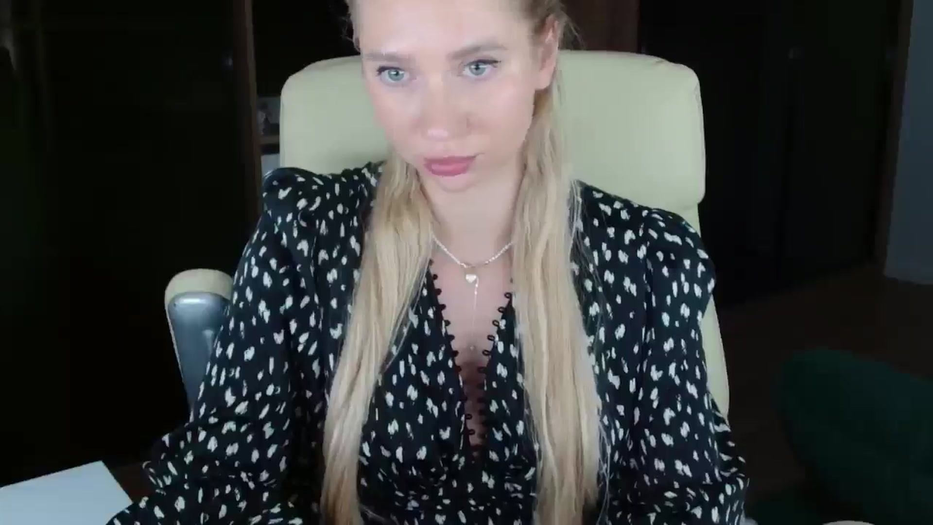 Gallery image thumbnail from Miss_Sylvia's myfreecams stream on, 10/26/2025, 19:15 image 6 of 20