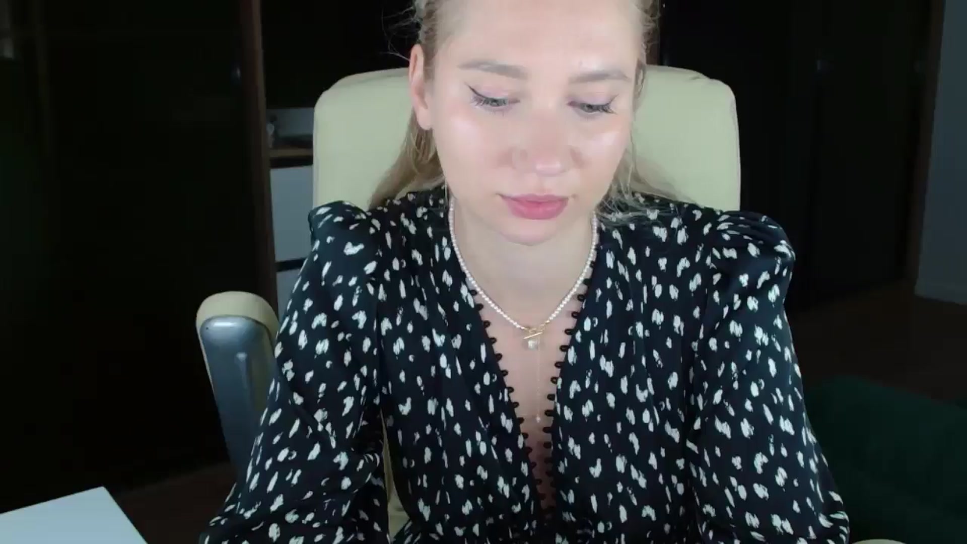 Gallery image thumbnail from Miss_Sylvia's myfreecams stream on, 10/26/2025, 19:53 image 19 of 20