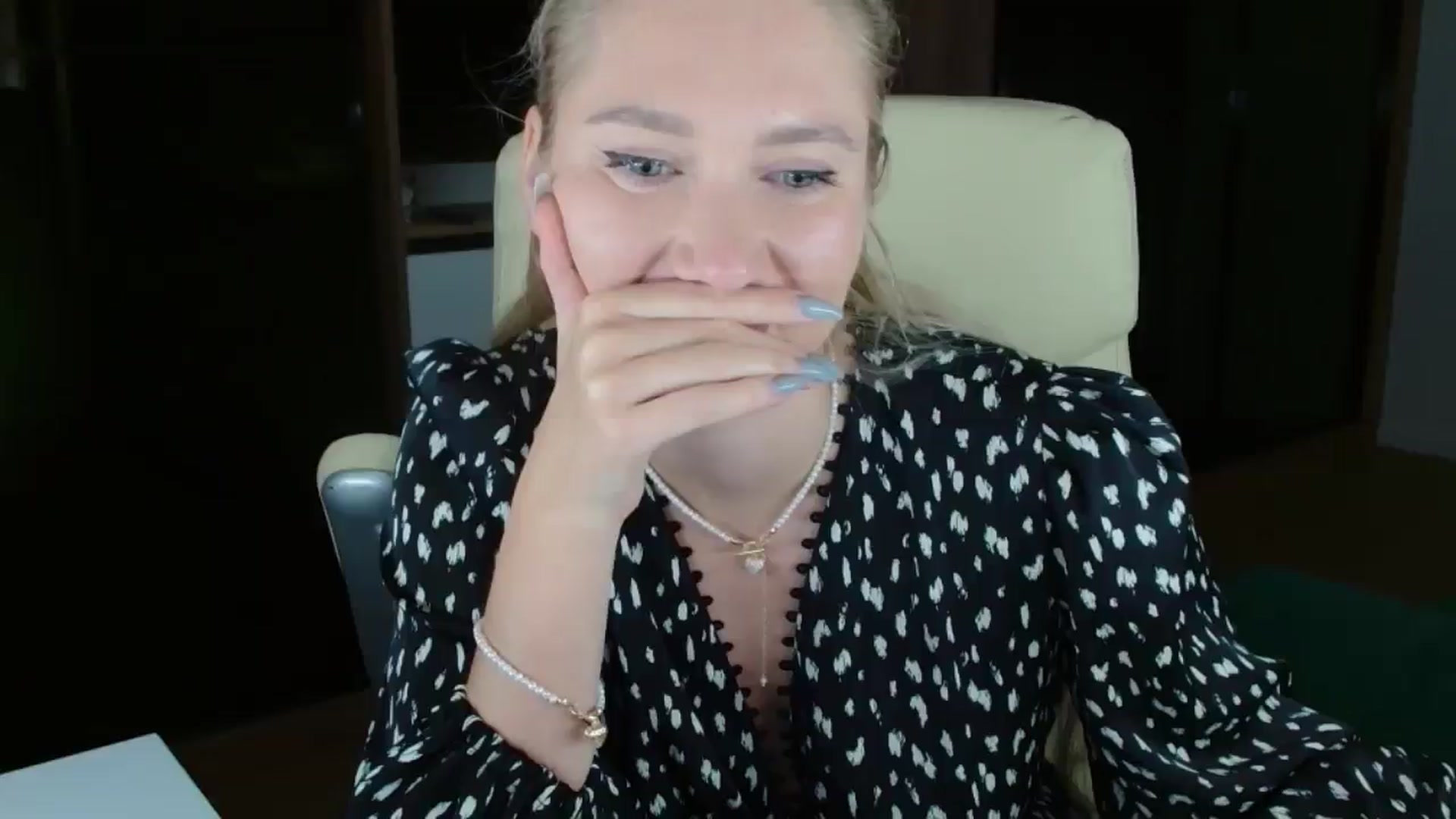 Gallery image thumbnail from Miss_Sylvia's myfreecams stream on, 10/26/2025, 19:53 image 13 of 20