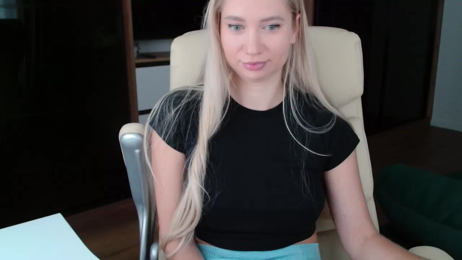 Gallery image thumbnail from Miss_Sylvia's myfreecams stream on, 10/27/2025, 15:33 image 7 of 20