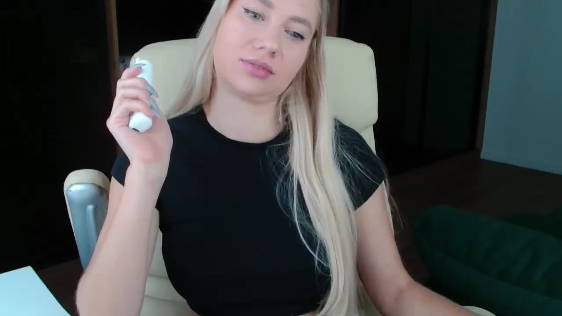 Gallery image thumbnail from Miss_Sylvia's myfreecams stream on, 10/27/2025, 15:33 image 3 of 20