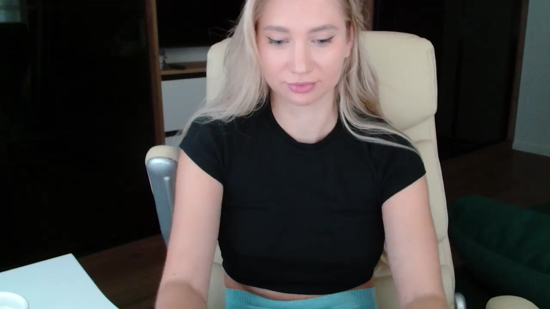 Gallery image thumbnail from Miss_Sylvia's myfreecams stream on, 10/27/2025, 15:33 image 12 of 20
