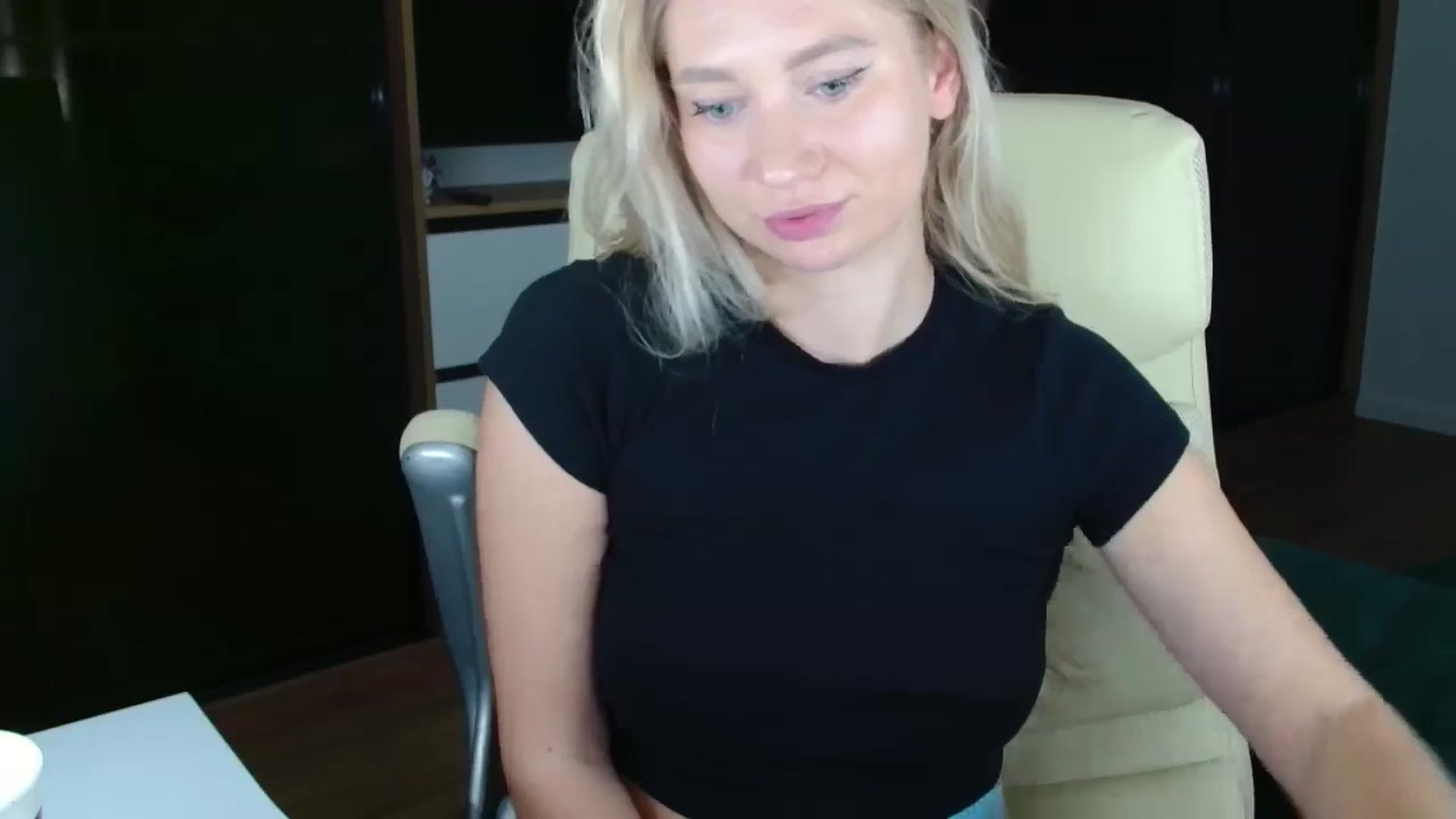Gallery image thumbnail from Miss_Sylvia's myfreecams stream on, 10/27/2025, 16:21 image 11 of 20