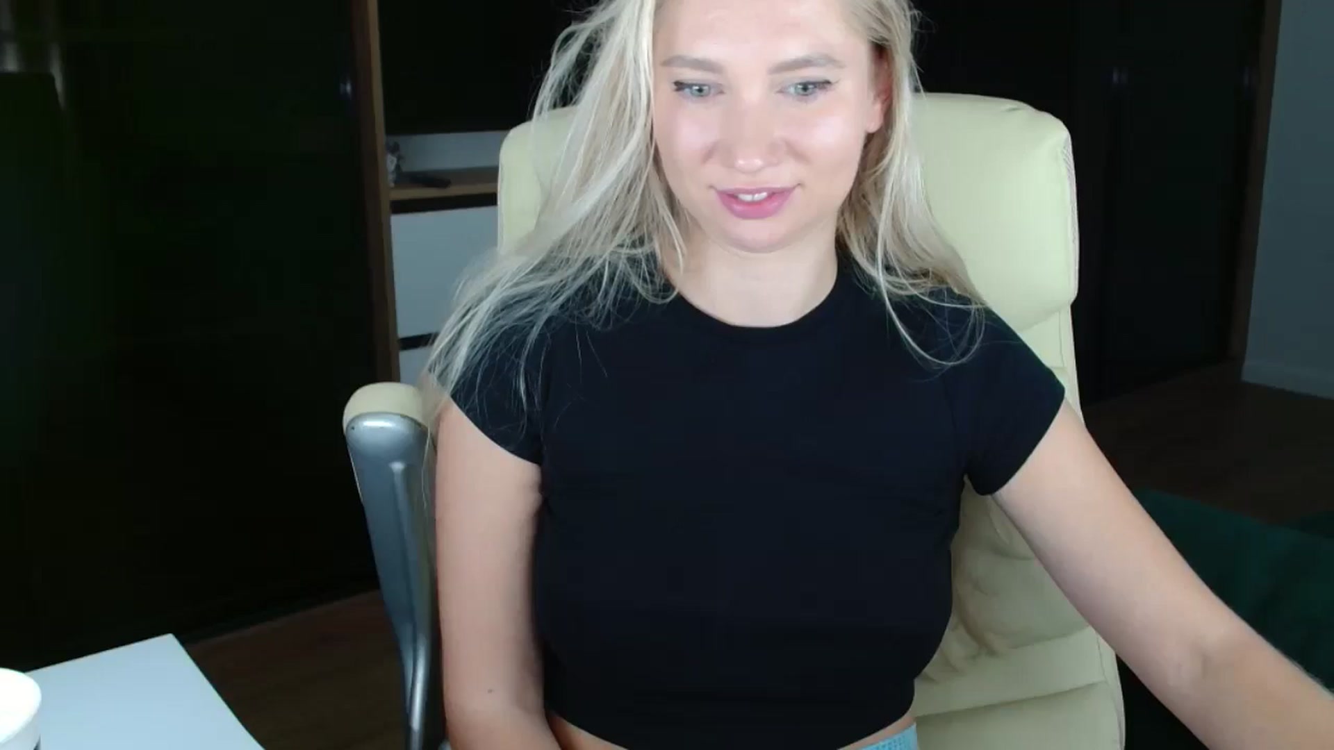 Gallery image thumbnail from Miss_Sylvia's myfreecams stream on, 10/27/2025, 16:21 image 19 of 20