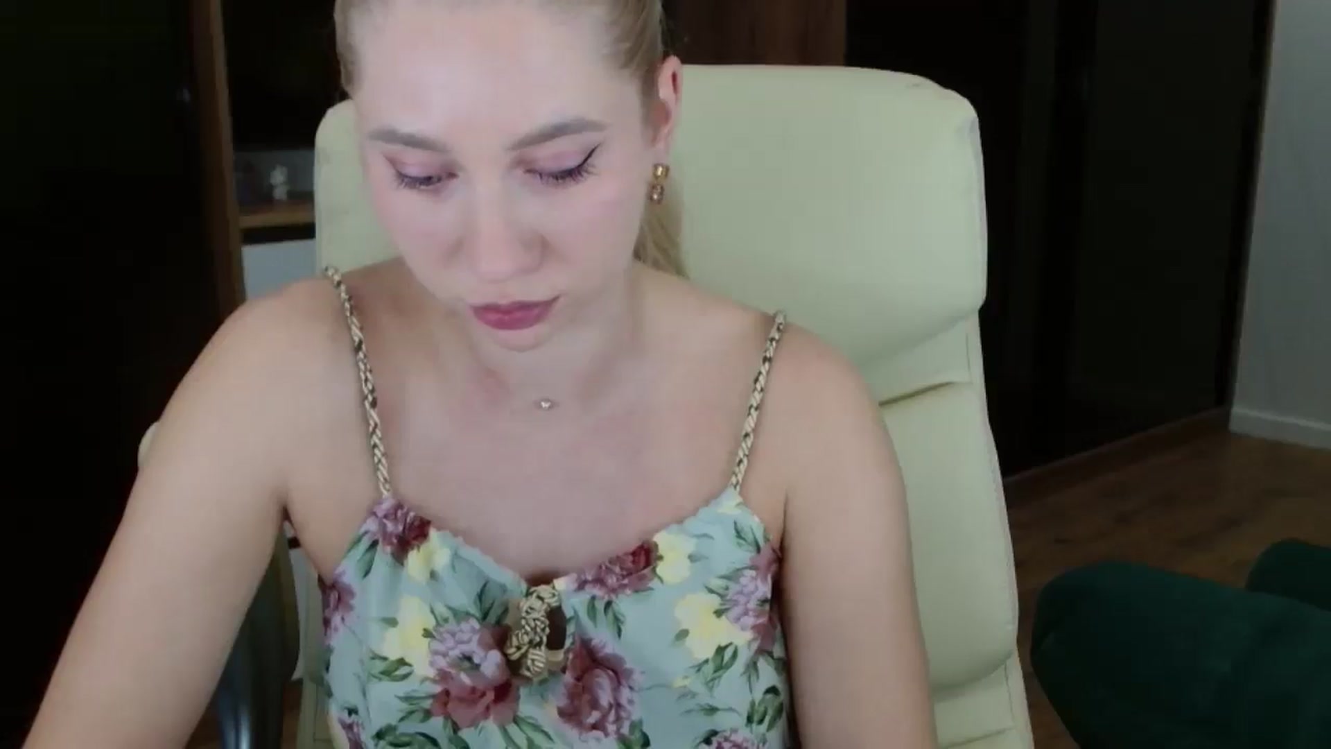 Gallery image thumbnail from Miss_Sylvia's myfreecams stream on, 11/01/2025, 21:32 image 12 of 20