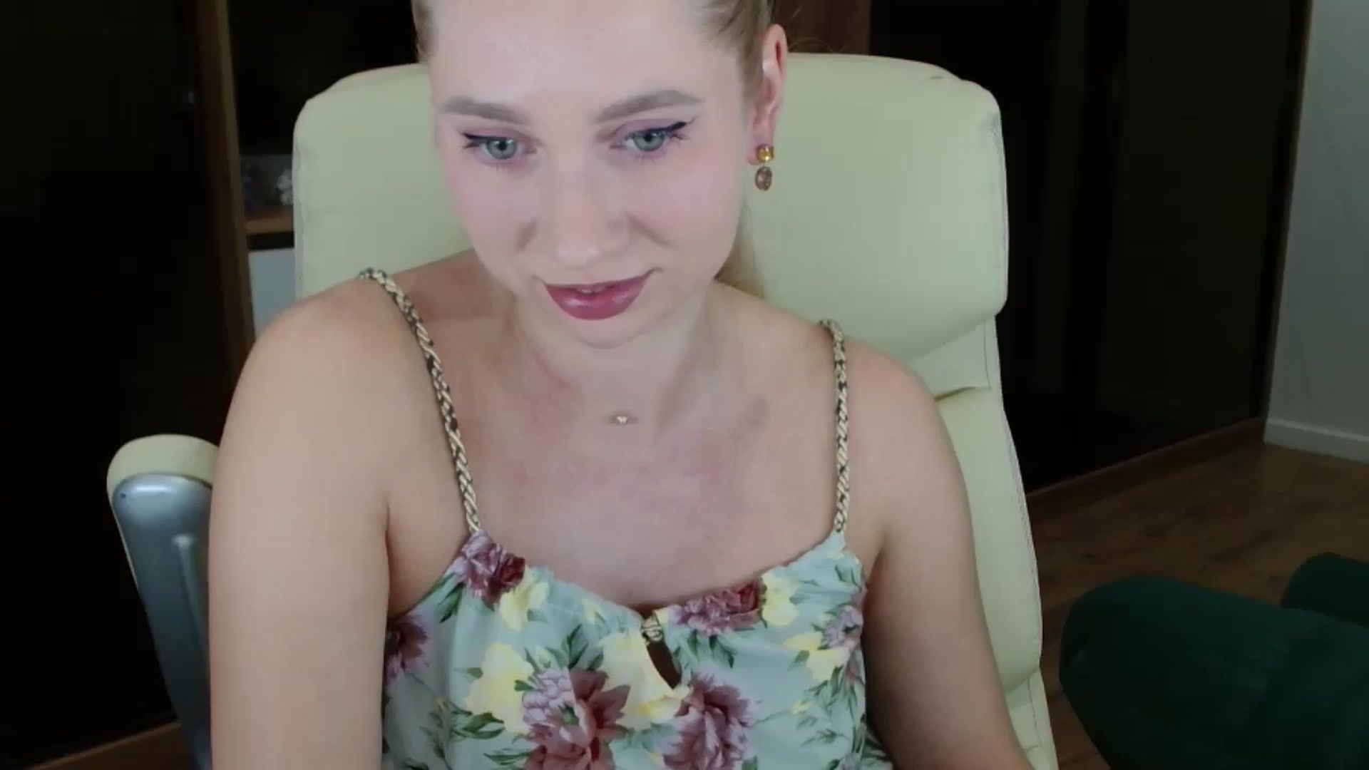 Gallery image thumbnail from Miss_Sylvia's myfreecams stream on, 11/01/2025, 21:32 image 2 of 20