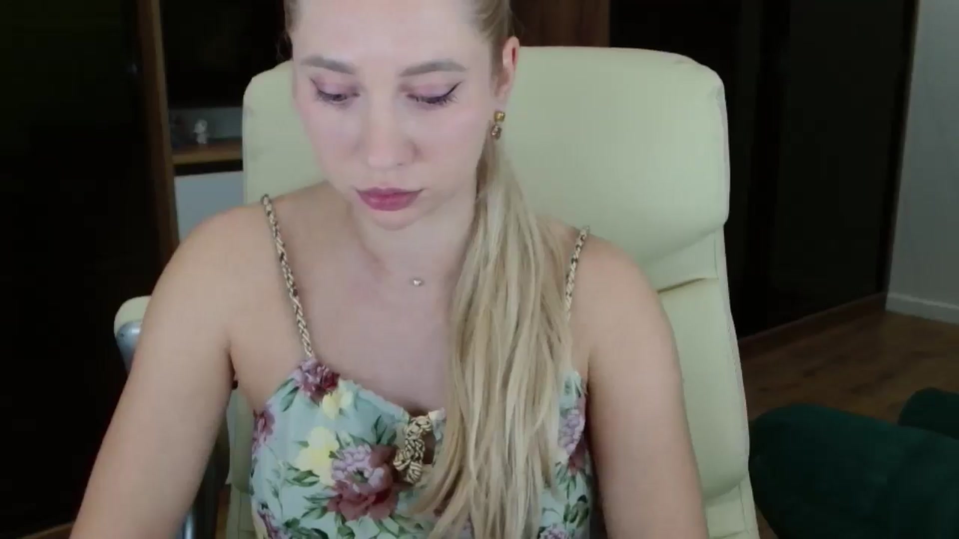 Gallery image thumbnail from Miss_Sylvia's myfreecams stream on, 11/01/2025, 21:32 image 13 of 20