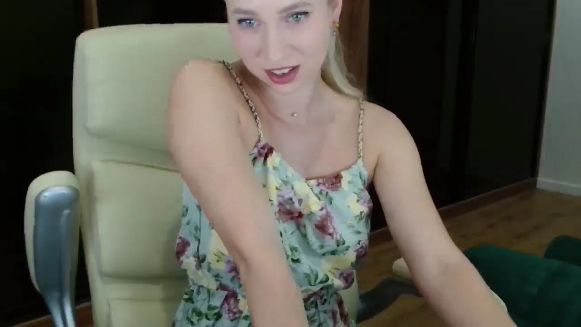 Gallery image thumbnail from Miss_Sylvia's myfreecams stream on, 11/01/2025, 21:32 image 4 of 20
